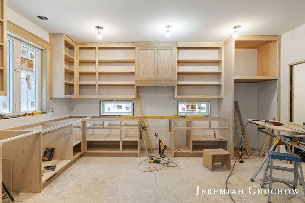 Kentwood, MI 49546,2160 Engleside AVE SE