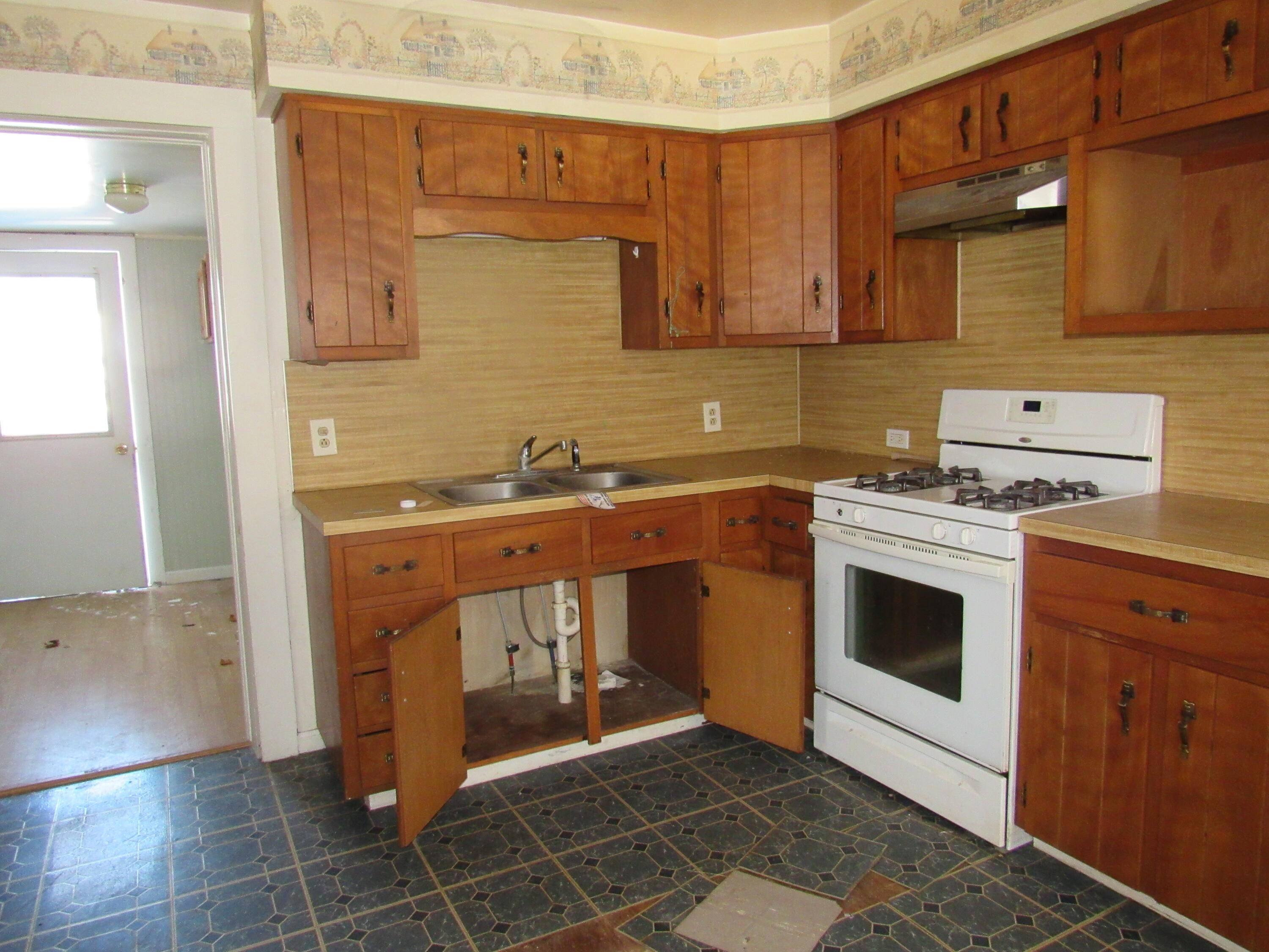 Ionia, MI 48846,130 W Riverside DR