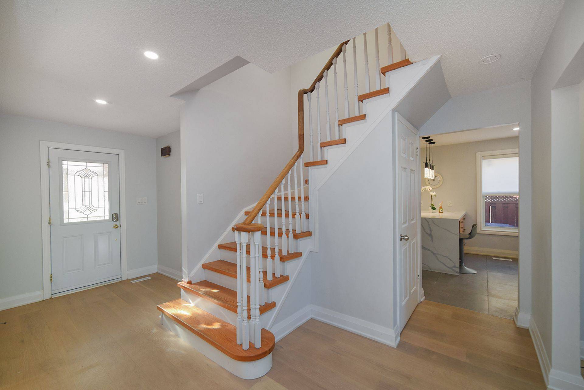 Toronto E05, ON M1W 2W6,28 Longbow SQ