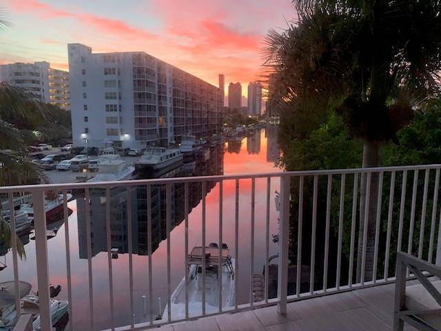 North Miami Beach, FL 33160,16531 NE 35th Ave