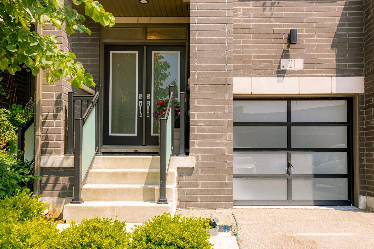 Markham, ON L3T 0E9,21 John Stocks WAY