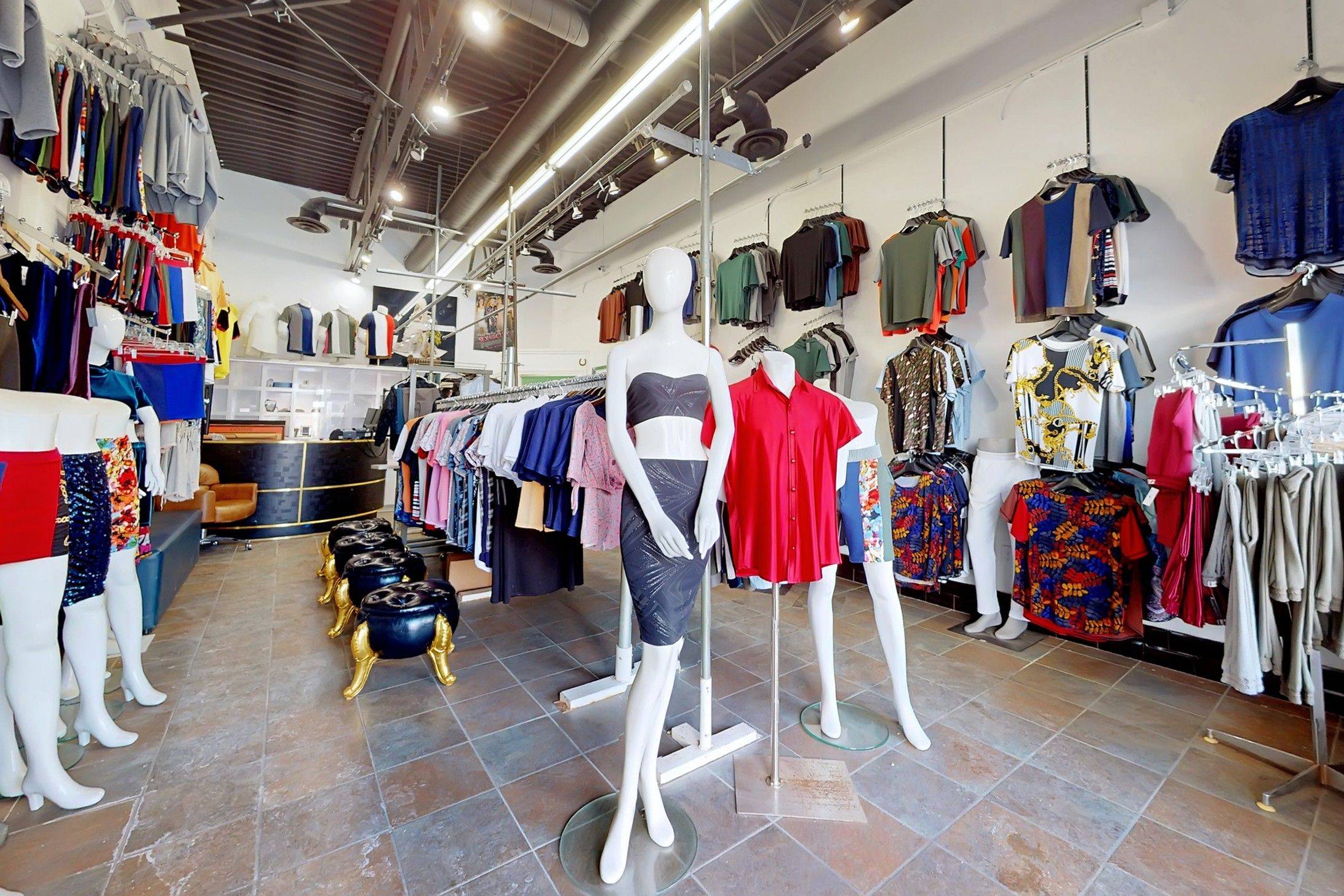 Vaughan, ON L4K 5A3,9222 Keele ST #12