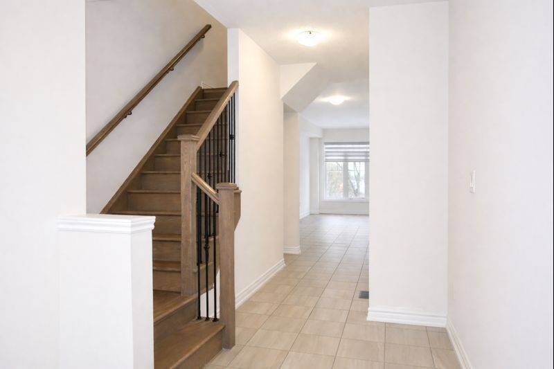 Innisfil, ON L9S 0M9,2135 Speare CT