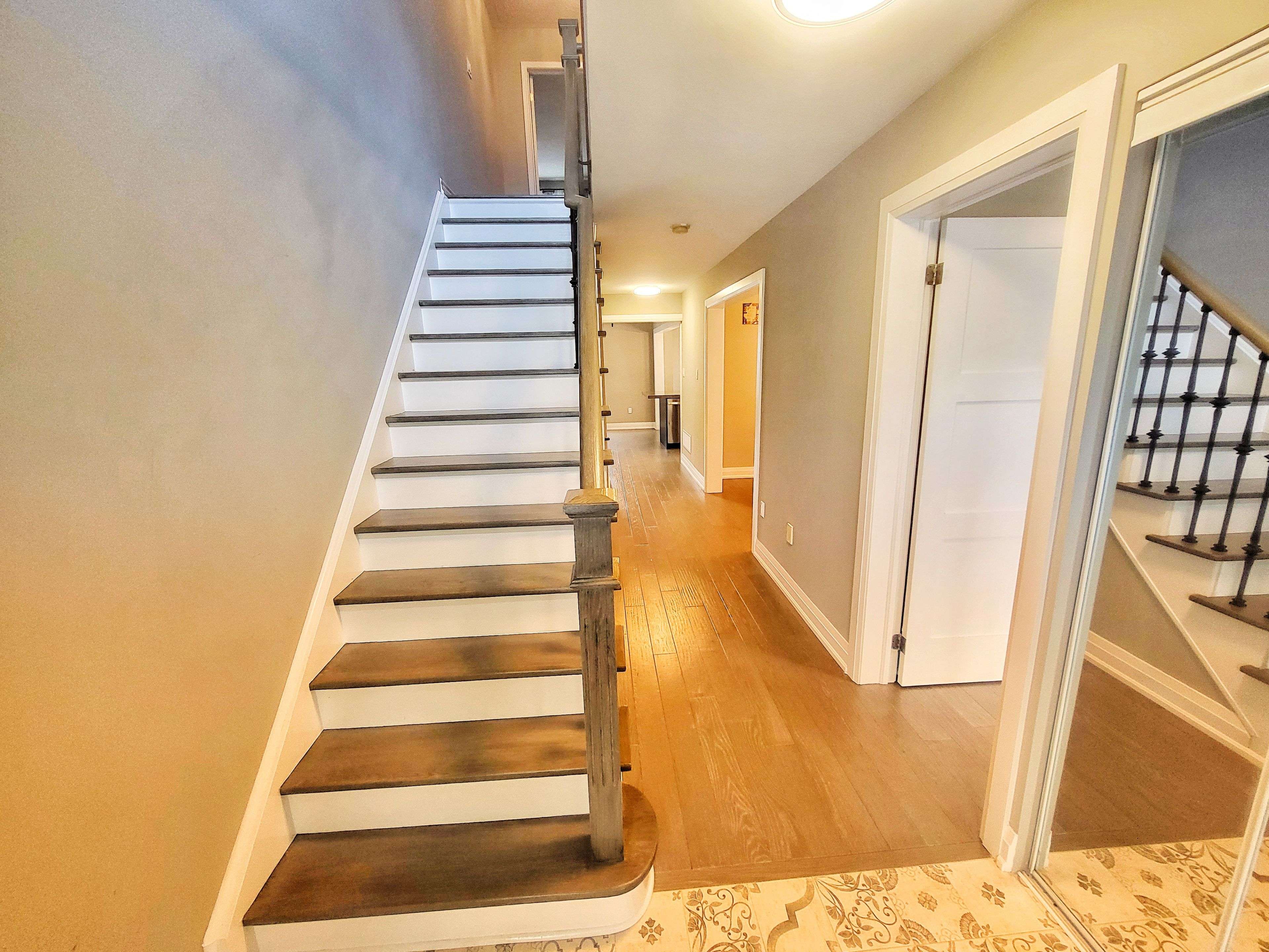 Newmarket, ON L3X 2Y3,249 Marble PL