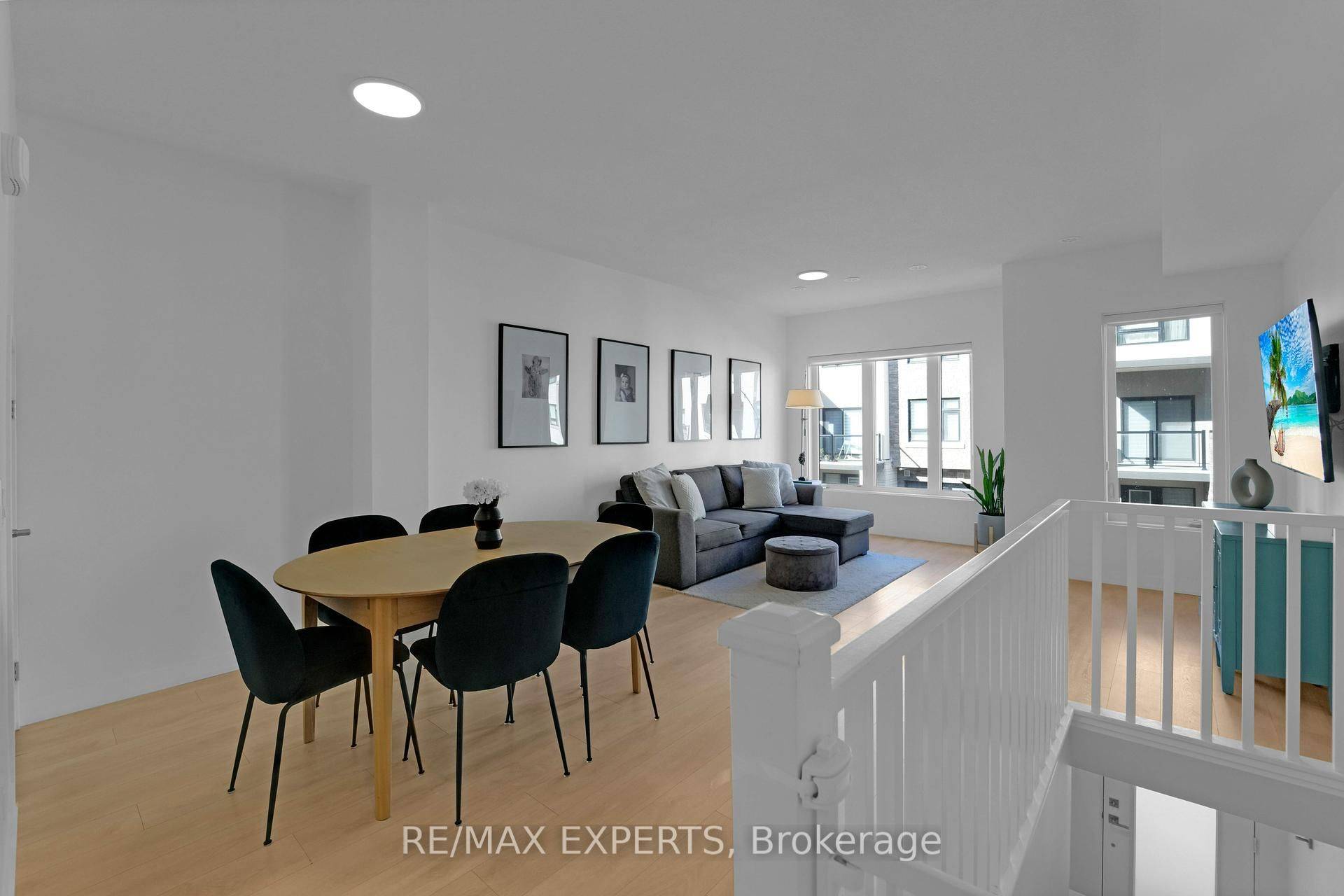 Burlington, ON L7T 0C4,1095 Cooke BLVD #37