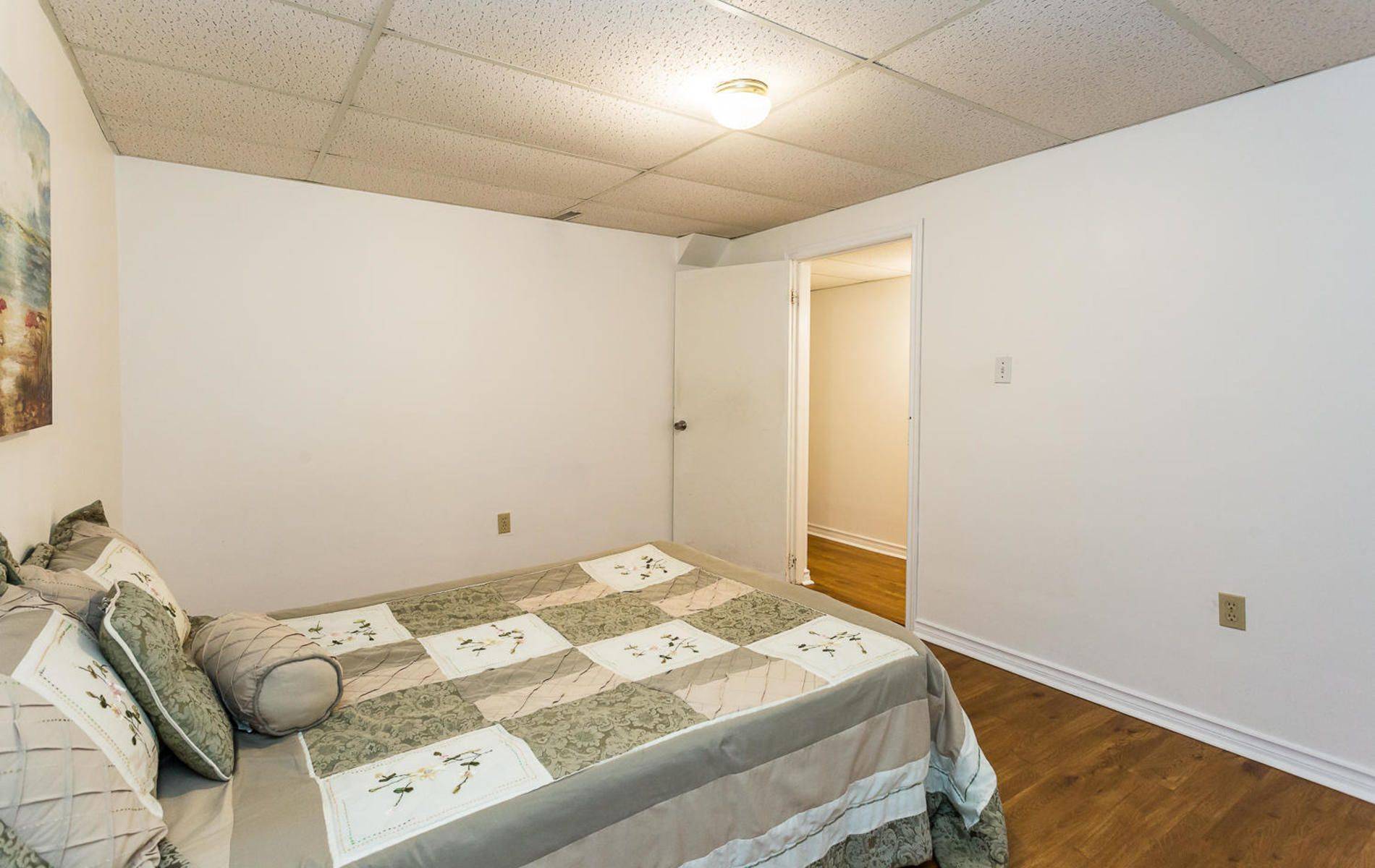 Mississauga, ON L5R 2W4,5070 Rising Star CT #Basement