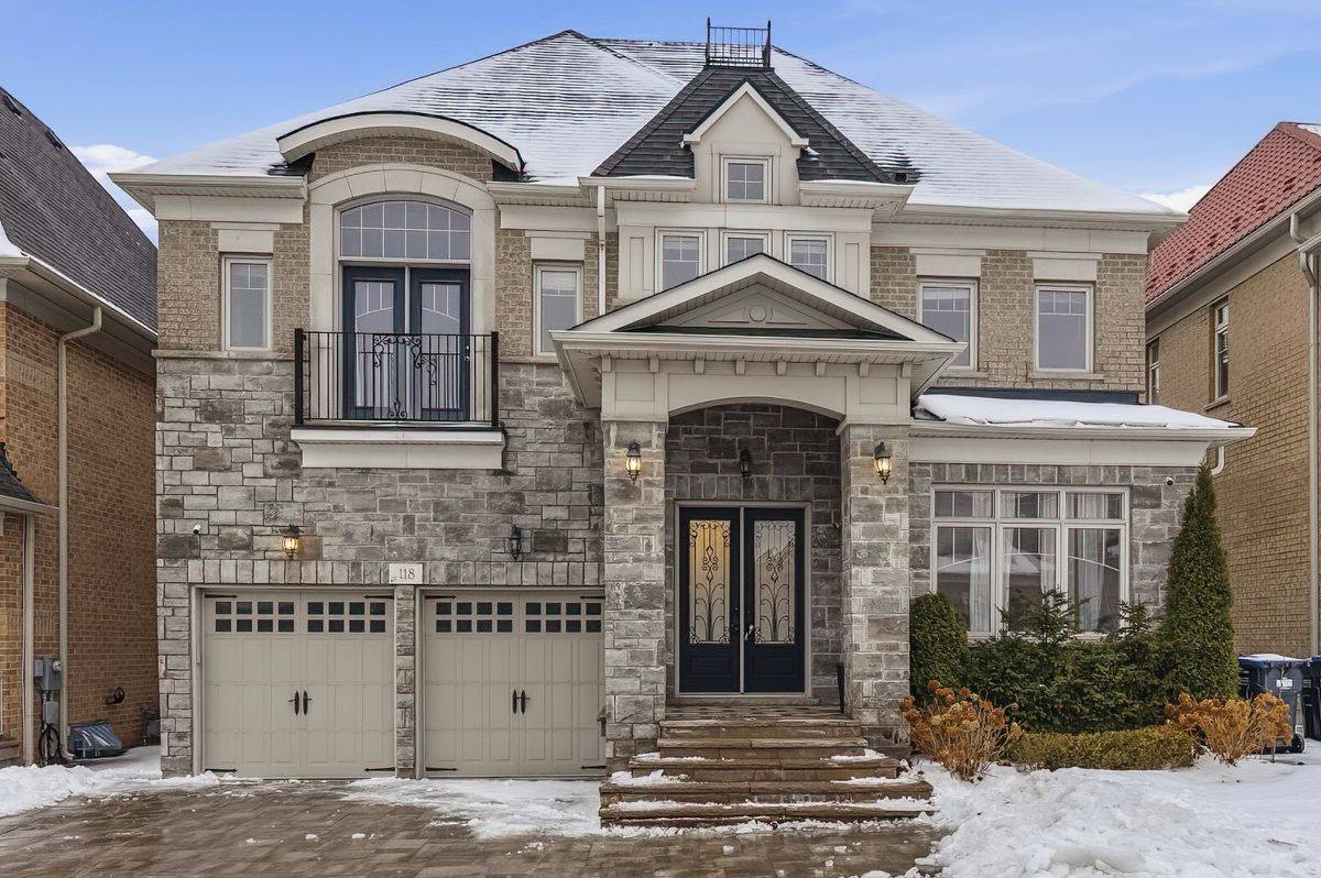 Brampton, ON L6Y 0S4,118 Coastline DR