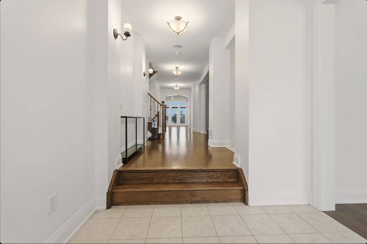 Brampton, ON L6Y 0S4,118 Coastline DR