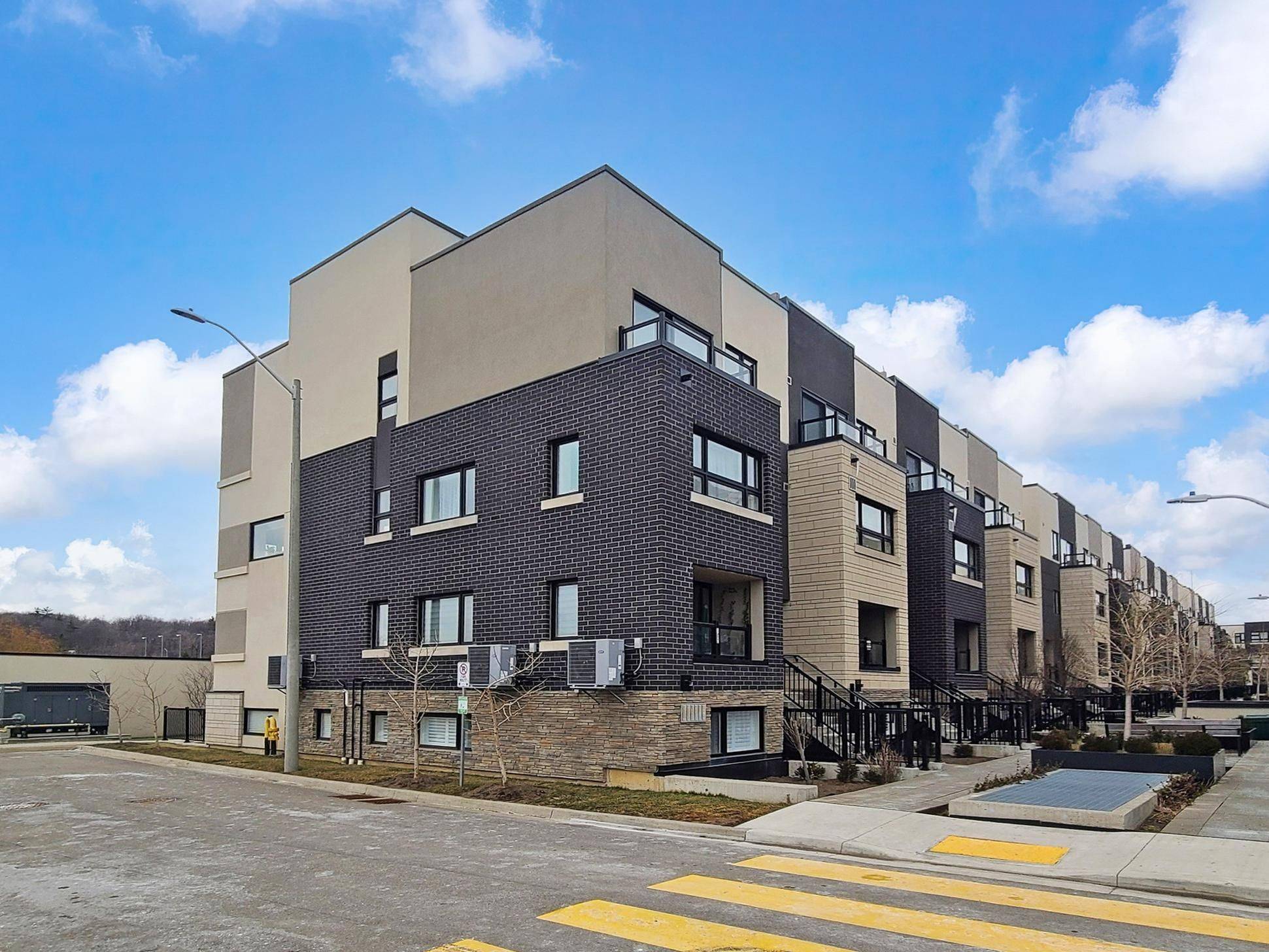 Burlington, ON L7T 4A8,1135 Cooke BLVD #110