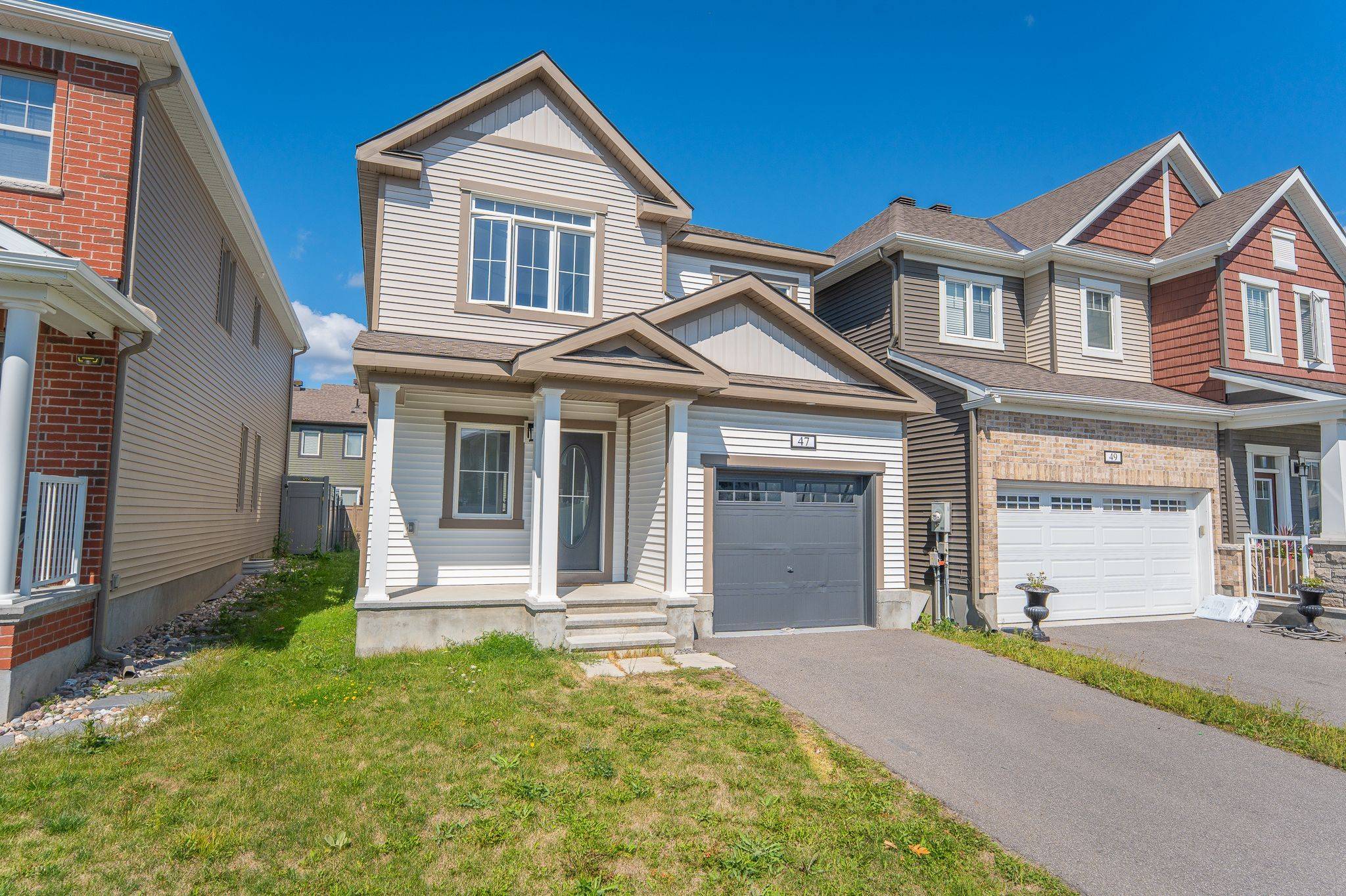 Orleans - Cumberland And Area, ON K4A 5H9,47 Mudminnow CRES