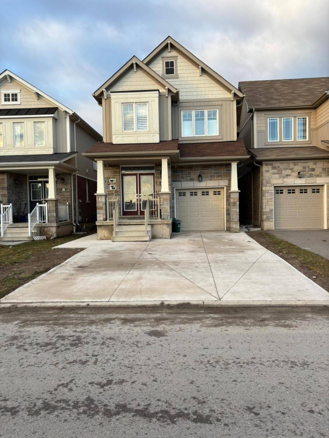 Niagara Falls, ON L2H 3S3,8755 Sourgum AVE E