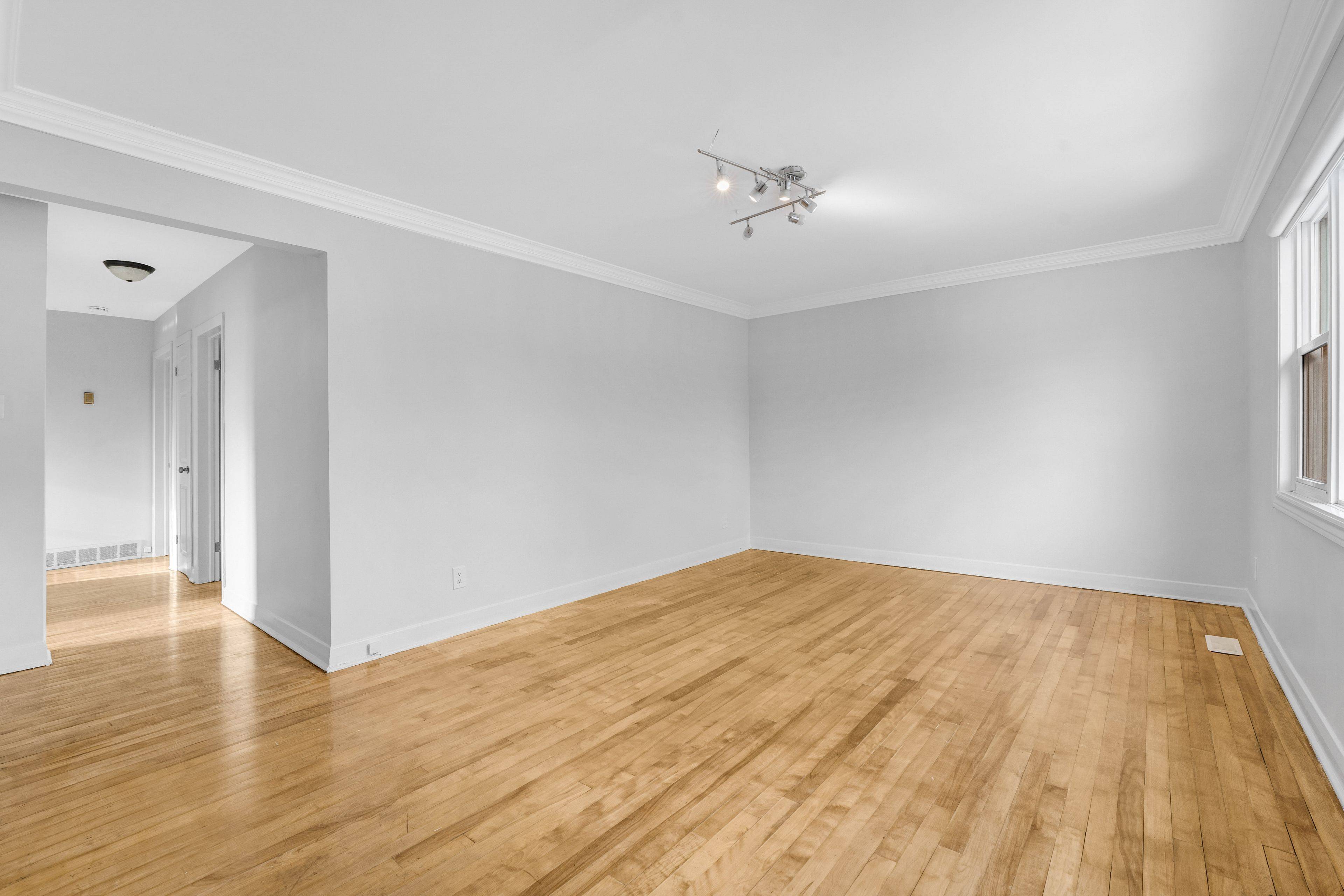 Hunt Club - South Keys And Area, ON K1V 7V9,1666 Edge Hill PL #Upper Unit