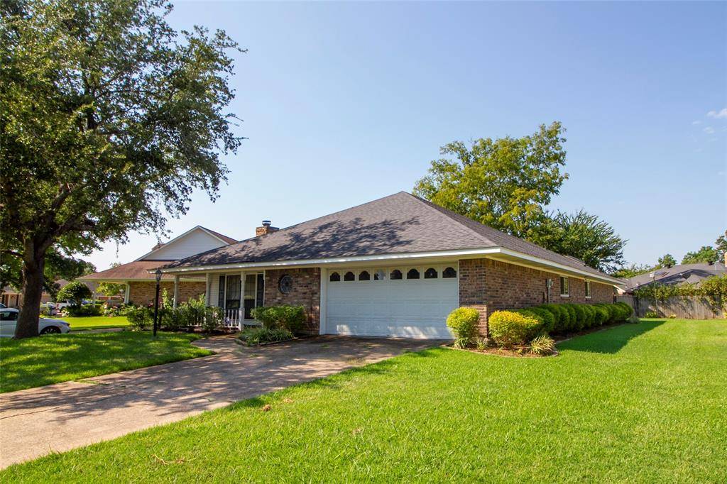 Bossier City, LA 71111,408 Maple Ridge Drive