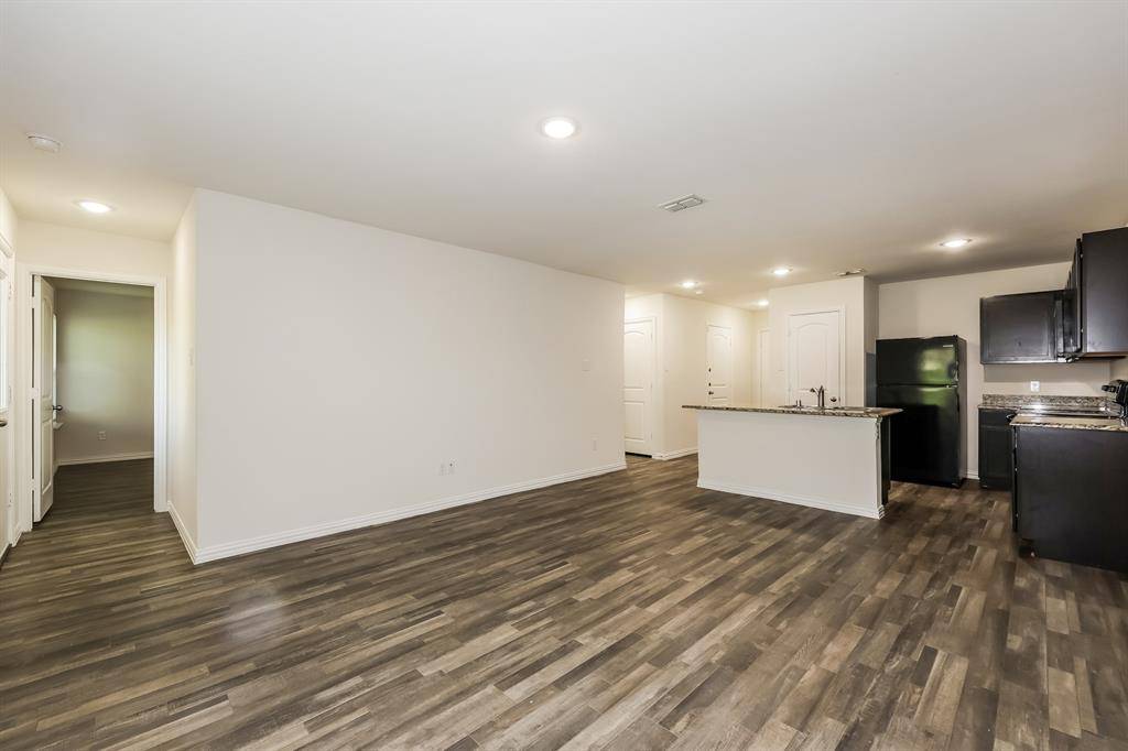 Dallas, TX 75215,3111 Mcdermott Avenue