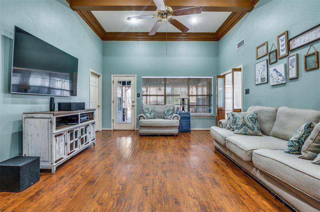 Waxahachie, TX 75165,208 Catawba Road