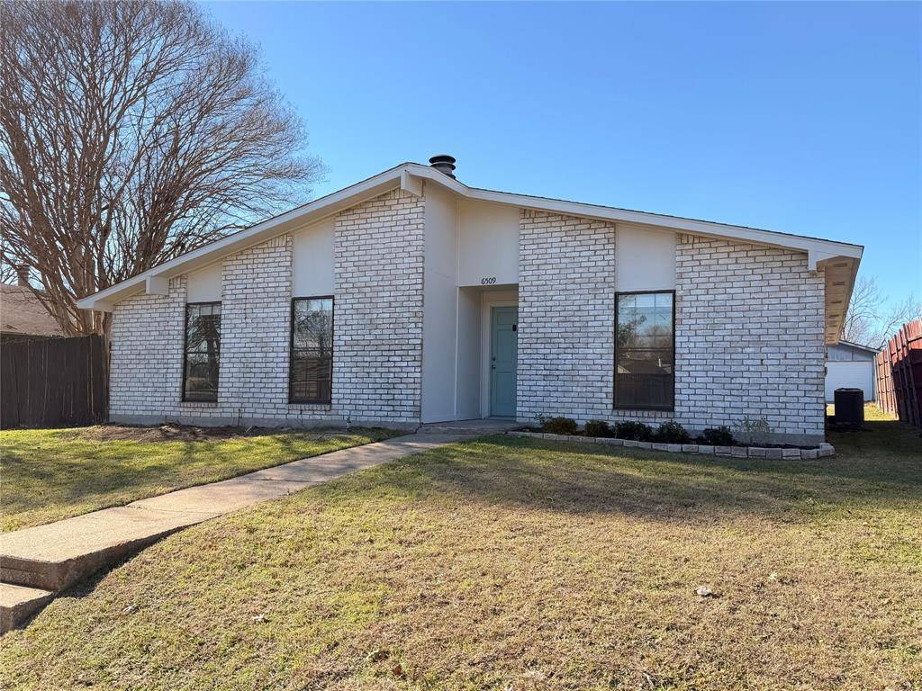 Garland, TX 75043,6509 Alta Oaks Drive