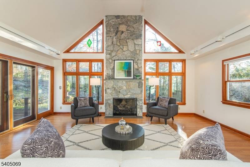 West Orange Twp., NJ 07052,24 Lenox Ter