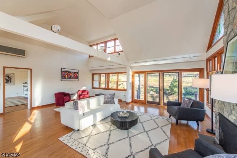 West Orange Twp., NJ 07052,24 Lenox Ter