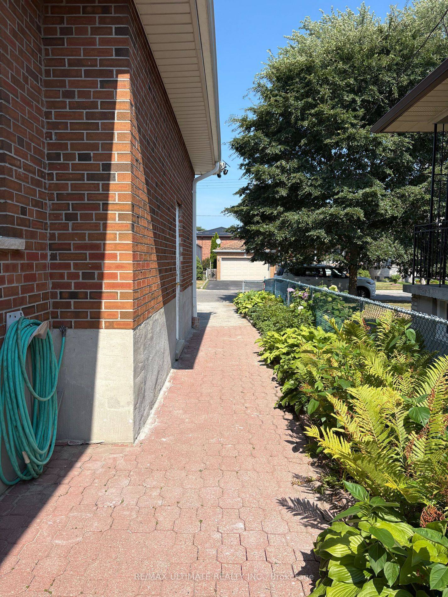 Toronto E10, ON M1E 3A3,60 Westcroft DR