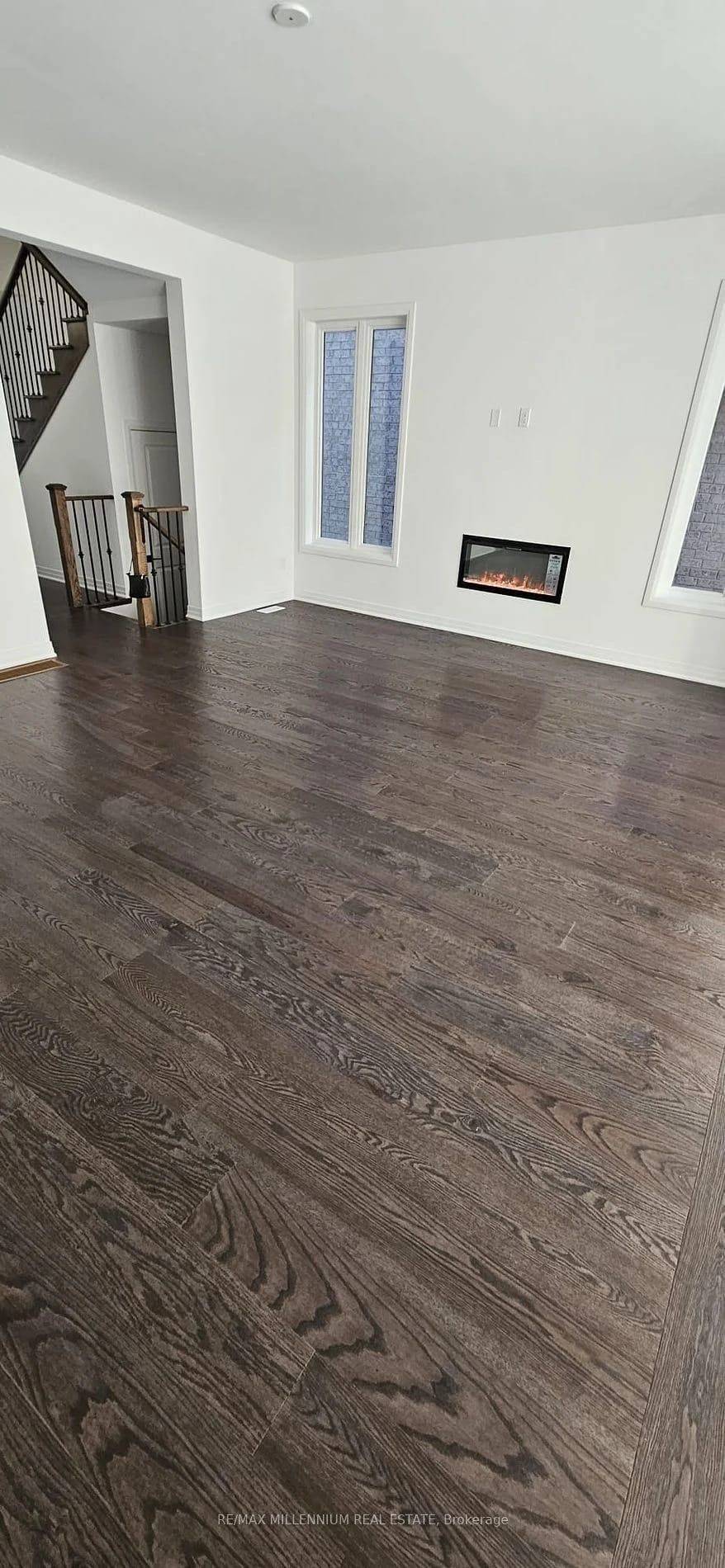 Whitby, ON L1P 0P3,12 Deer Ridge CRES