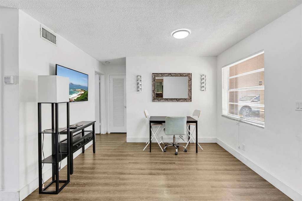 Plantation, FL 33313,4770 NW 10th Ct #106