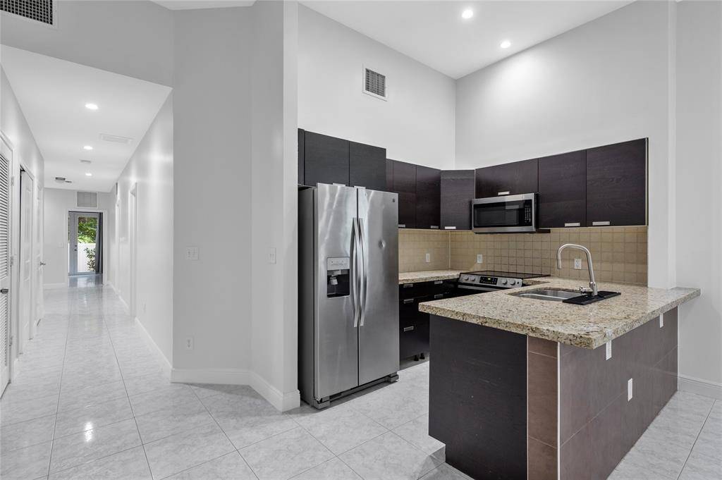 Fort Lauderdale, FL 33315,316 SW 16th St #B