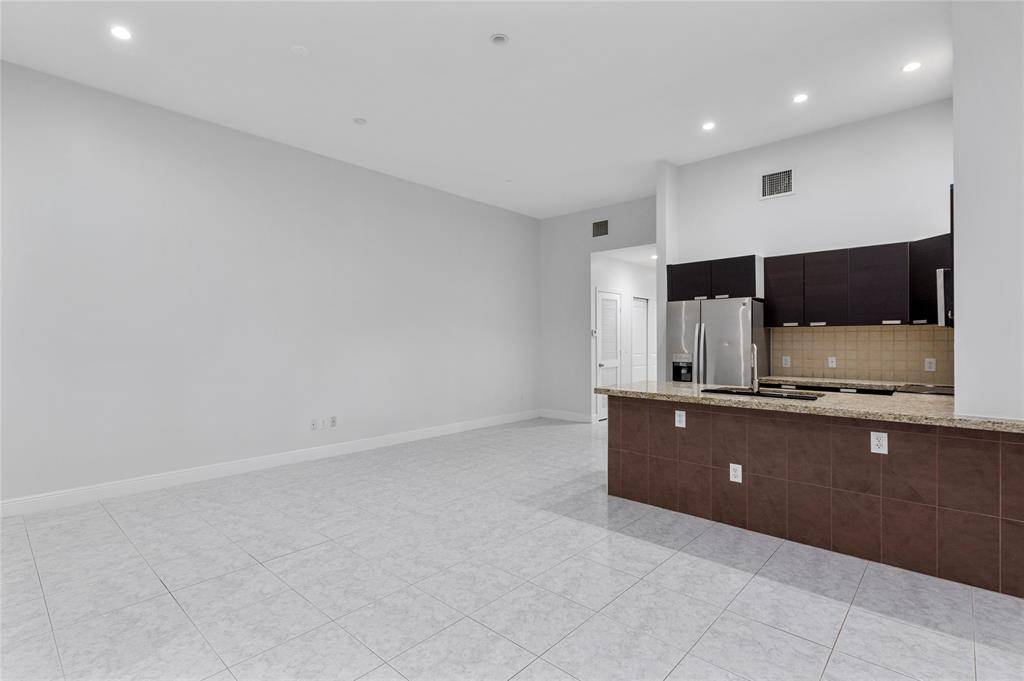 Fort Lauderdale, FL 33315,316 SW 16th St #B