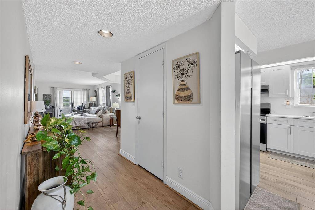 Coconut Creek, FL 33066,1603 Abaco Dr #M4