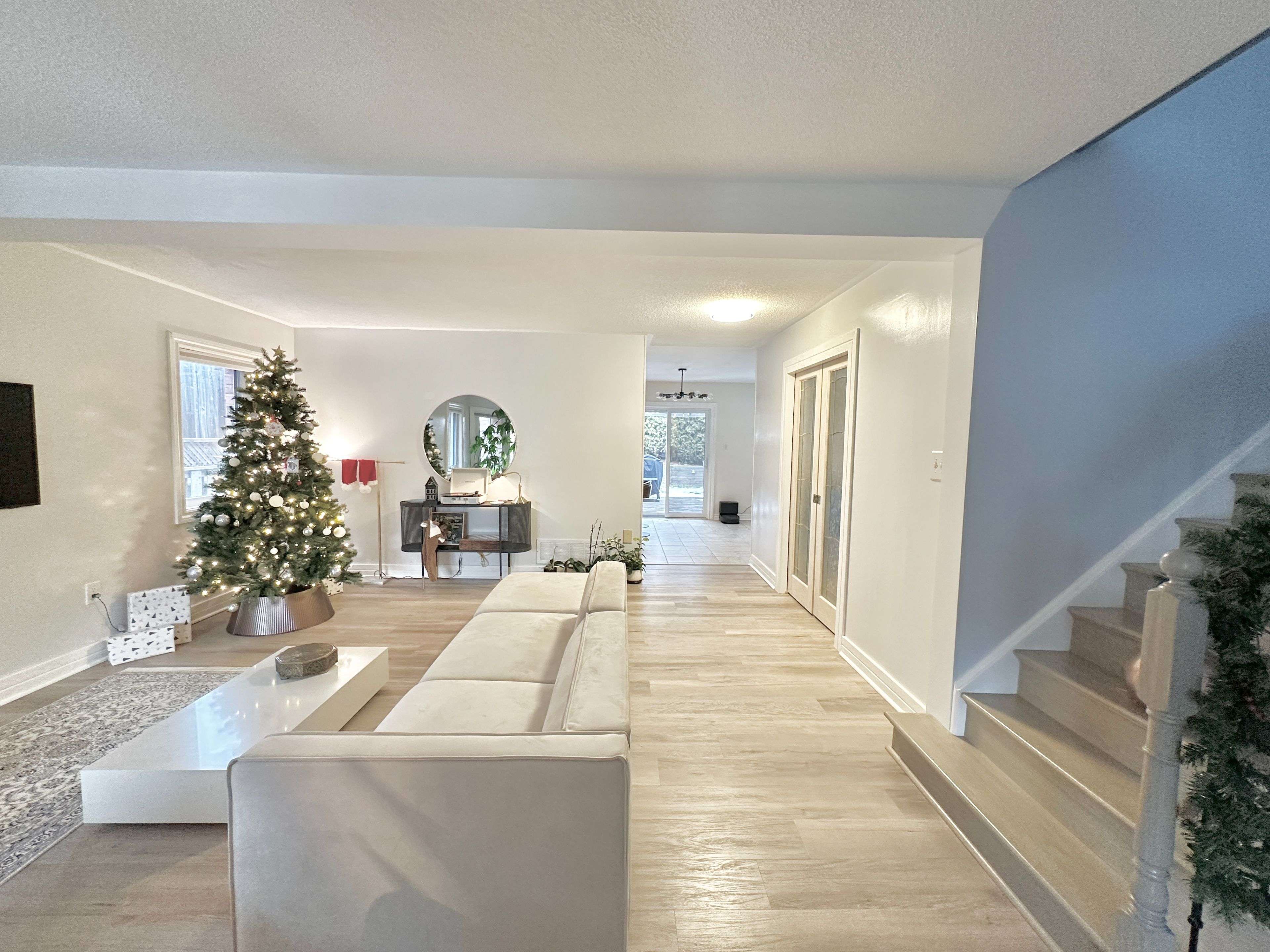 Bradford West Gwillimbury, ON L3Z 3B2,12 Roughley ST