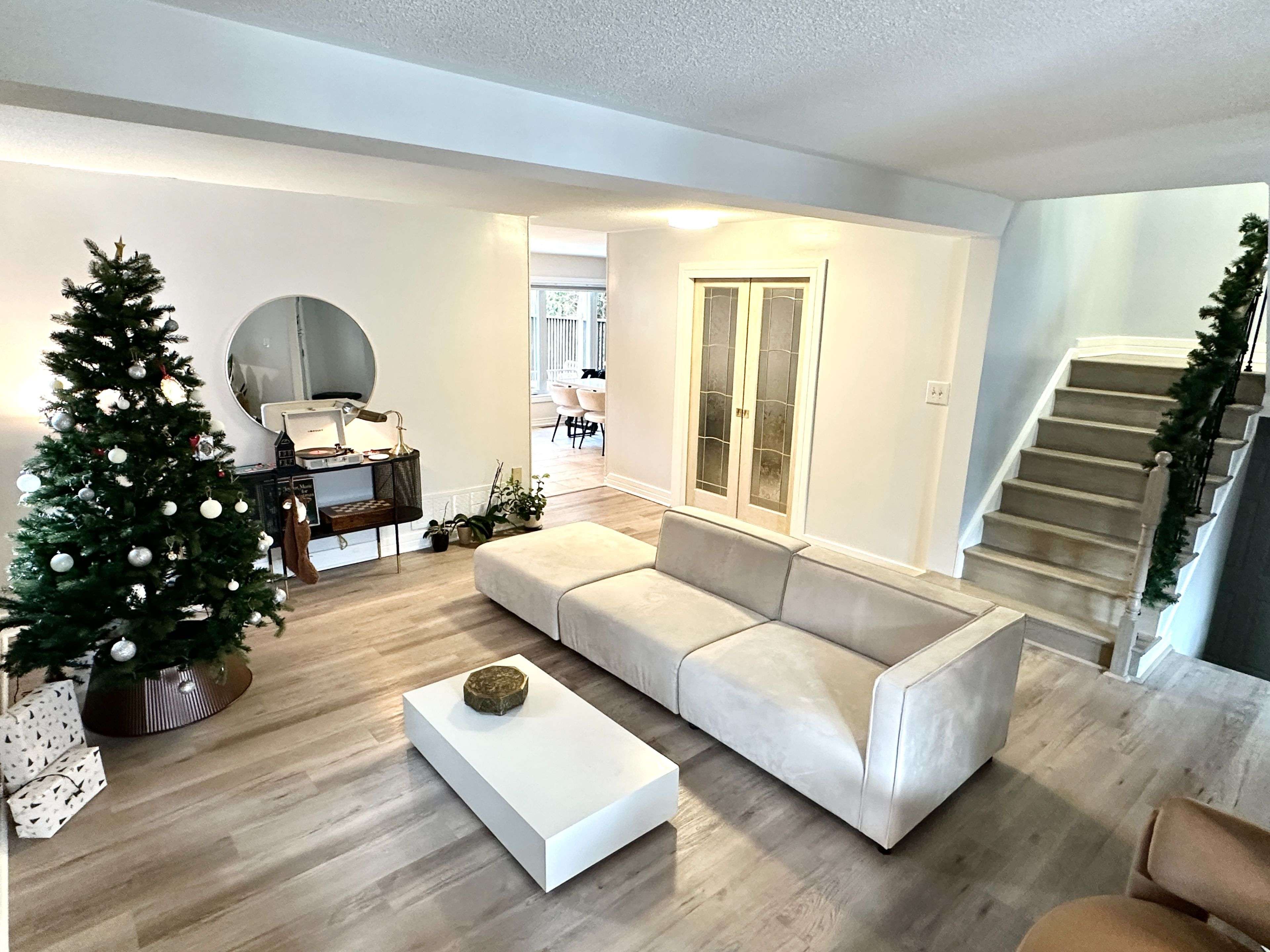 Bradford West Gwillimbury, ON L3Z 3B2,12 Roughley ST