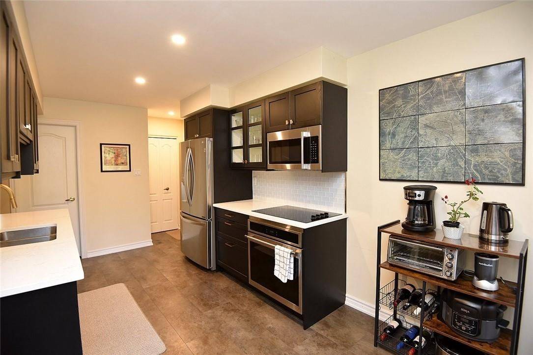 Hamilton, ON L9G 4X7,175 Fiddlers Green RD #59