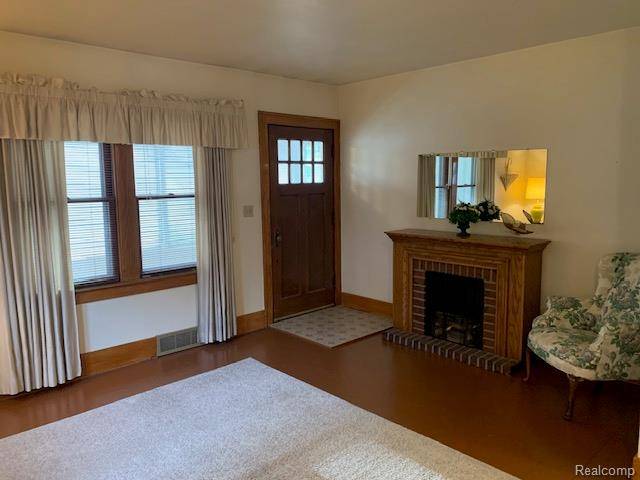 Flint, MI 48504,1914 Monteith ST