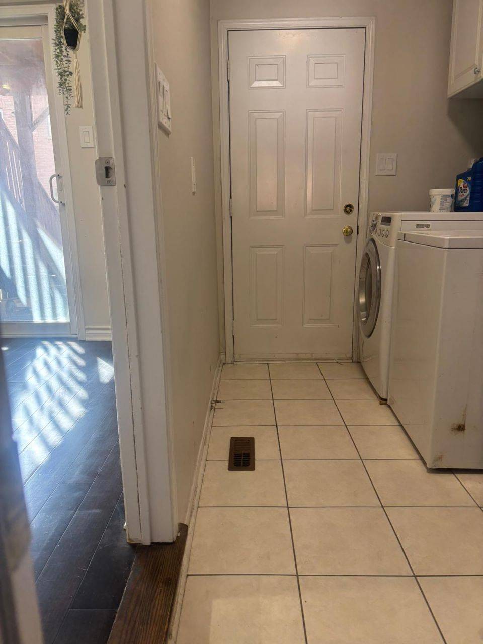 Brampton, ON L6Y 5S8,12 Axelrod AVE