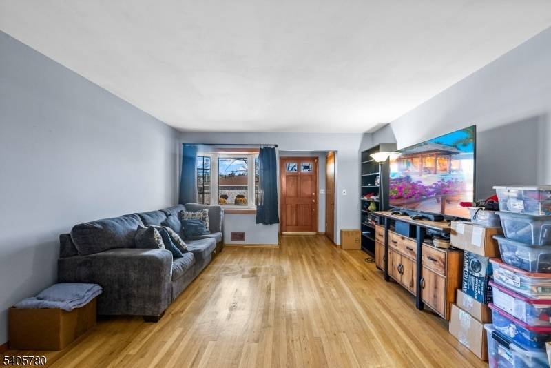 Clark Twp., NJ 07066,302 New York Ave