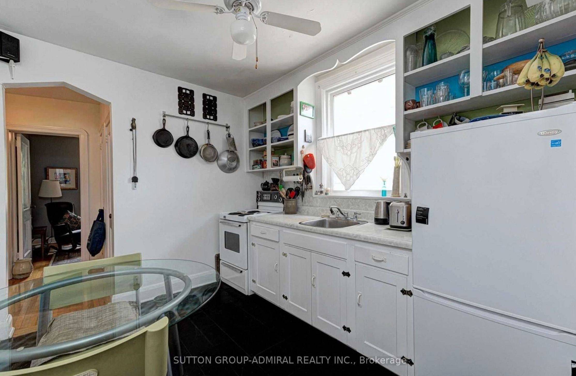 Toronto C12, ON M4P 2P2,50 Cardiff RD