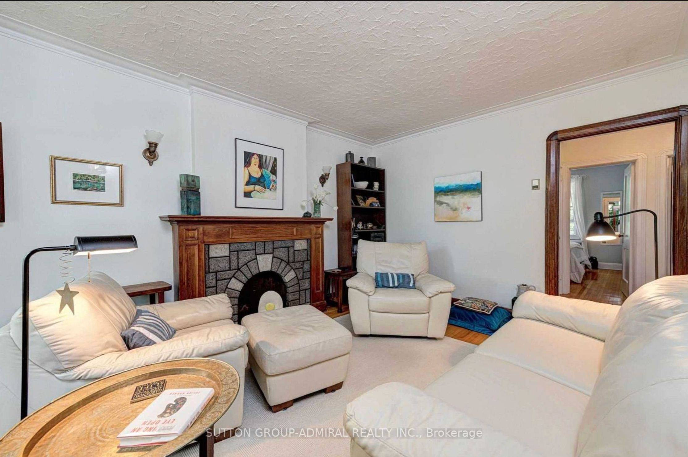 Toronto C12, ON M4P 2P2,50 Cardiff RD