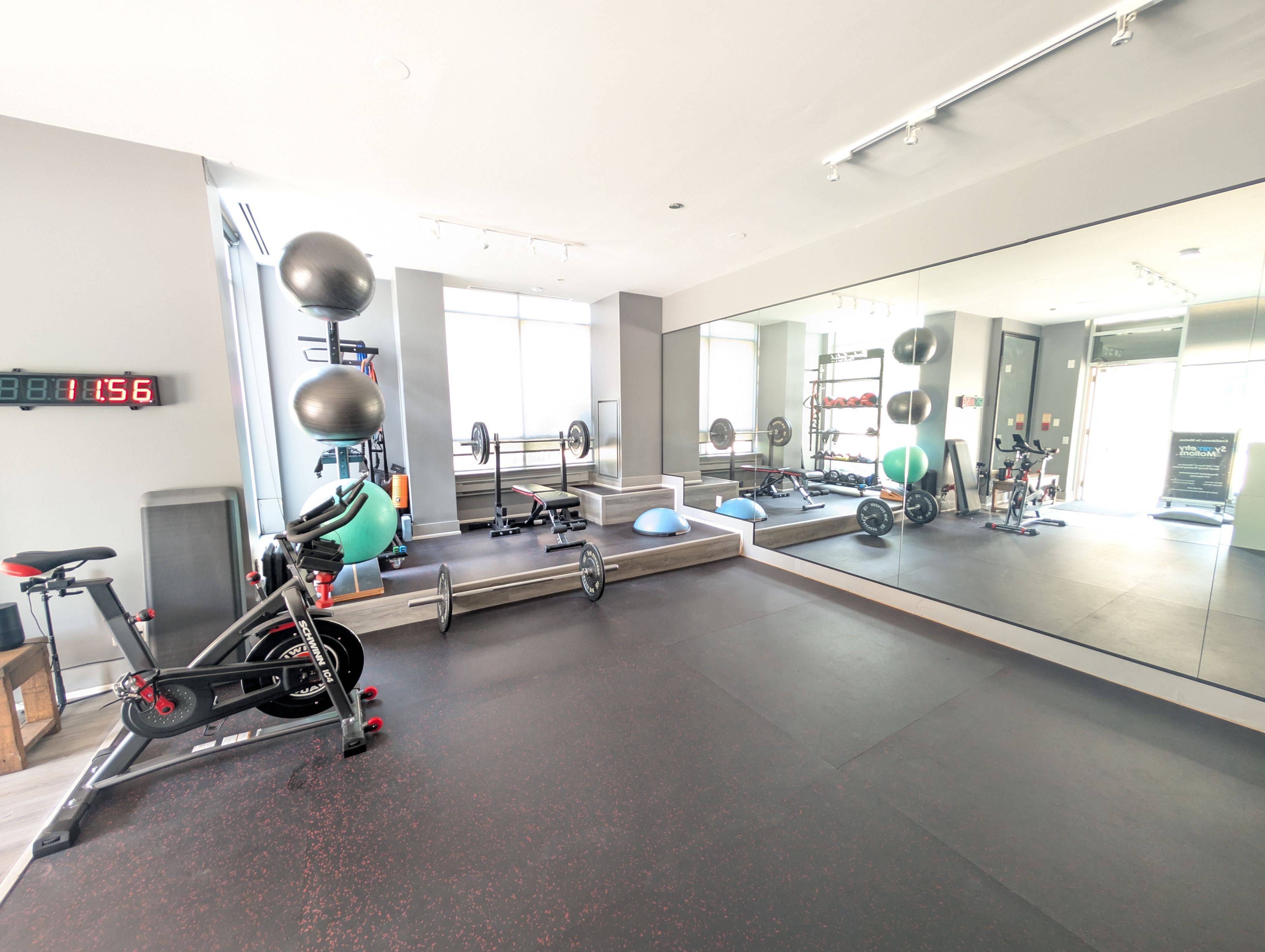 Toronto C01, ON M5V 0K6,510 Queens Quay W