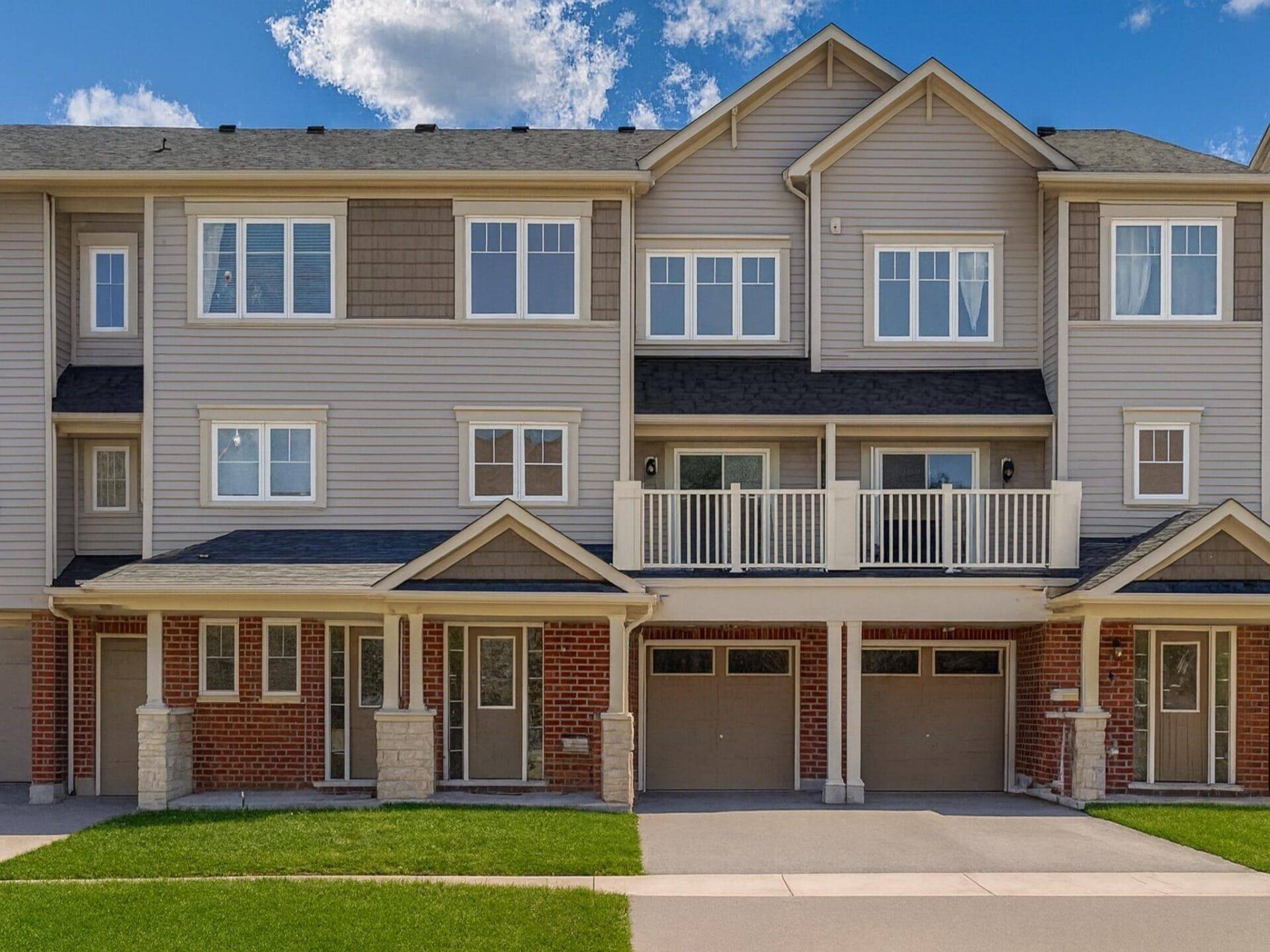 Oshawa, ON L1L 0G5,71 Tabaret CRES