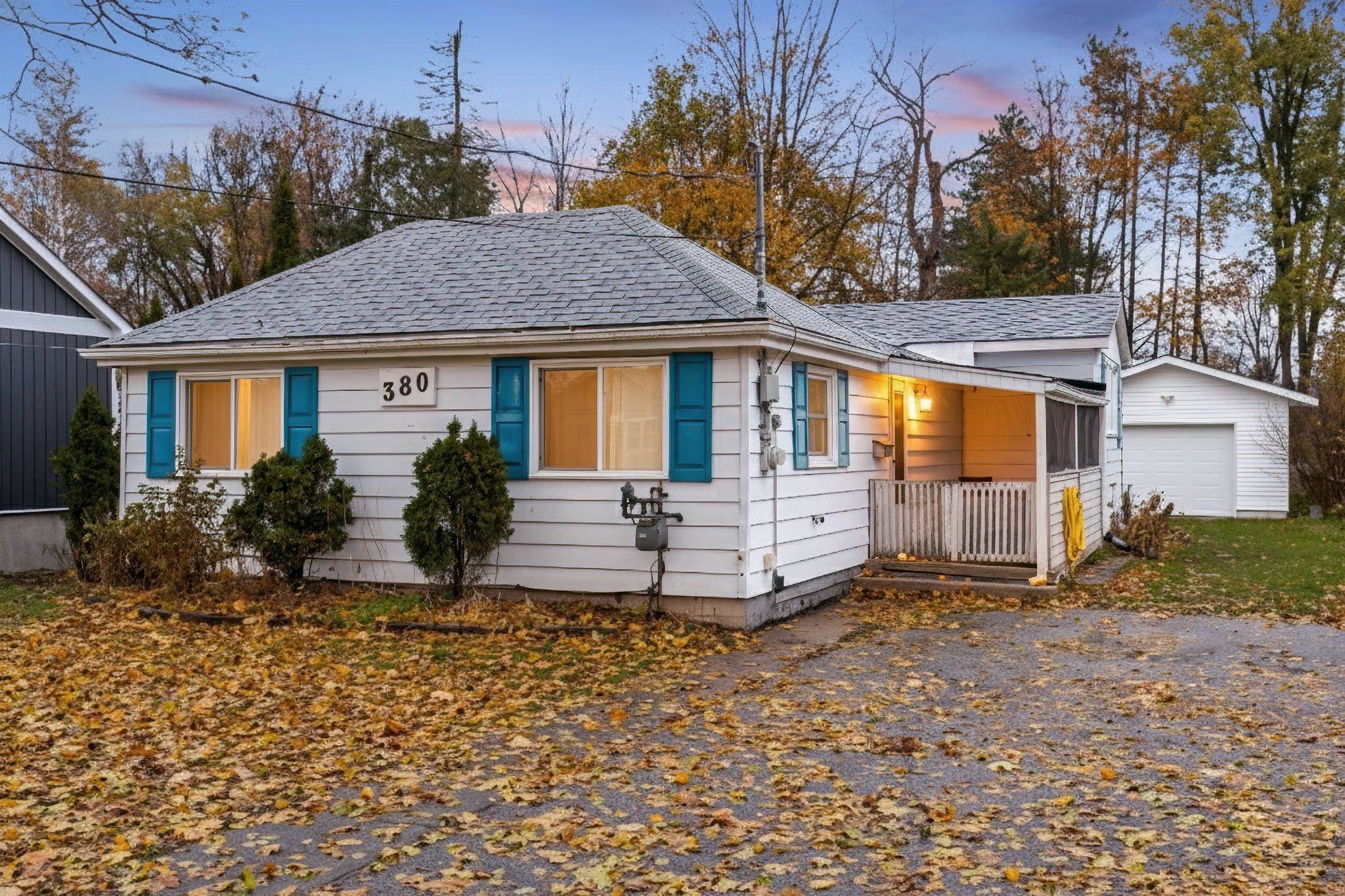 Orillia, ON L3V 4K6,380 Gill ST