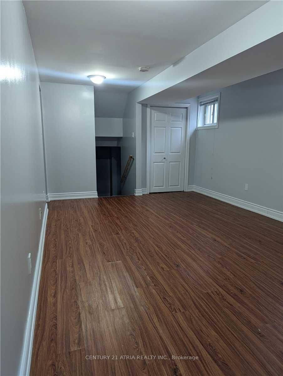 Mississauga, ON L5B 2L3,2541 Trident AVE #bsmt