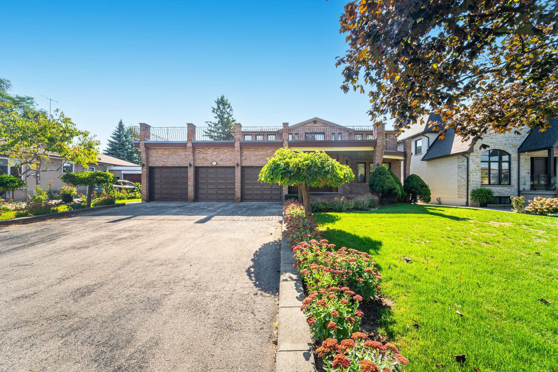 Toronto W05, ON M9M 1E1,55 Wallasey AVE