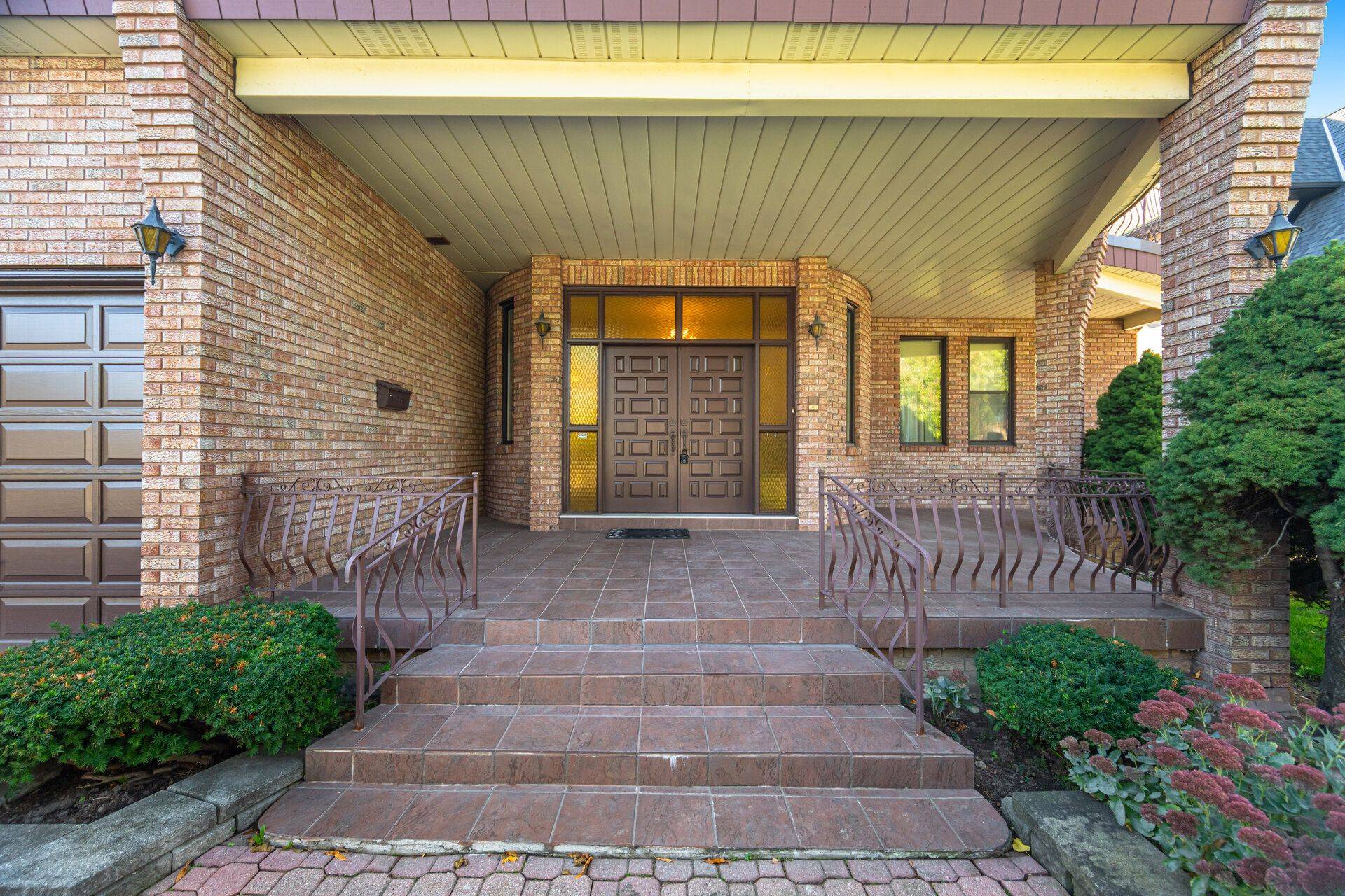 Toronto W05, ON M9M 1E1,55 Wallasey AVE