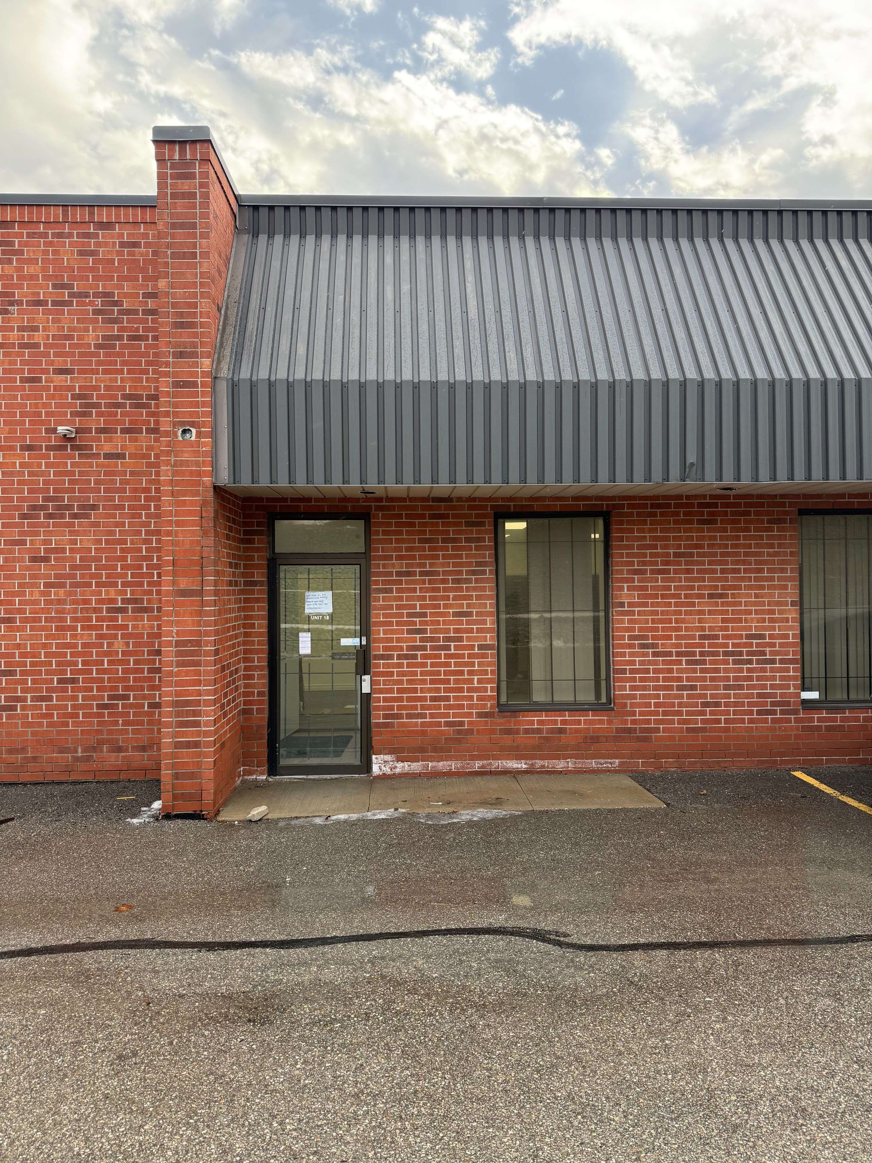 Mississauga, ON L4Z 3K5,215 Traders BLVD E #18