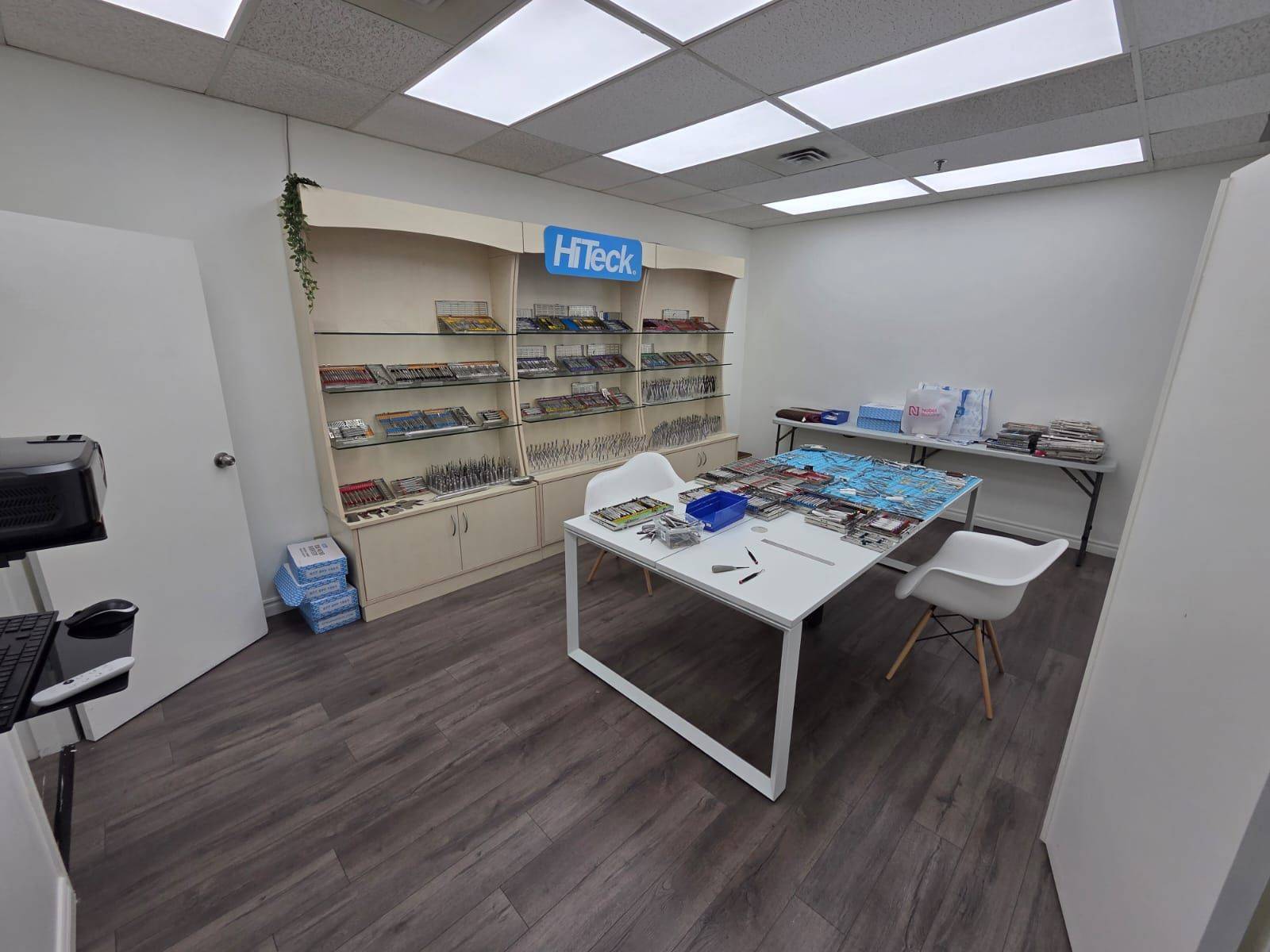 Mississauga, ON L4Z 3K5,215 Traders BLVD E #18