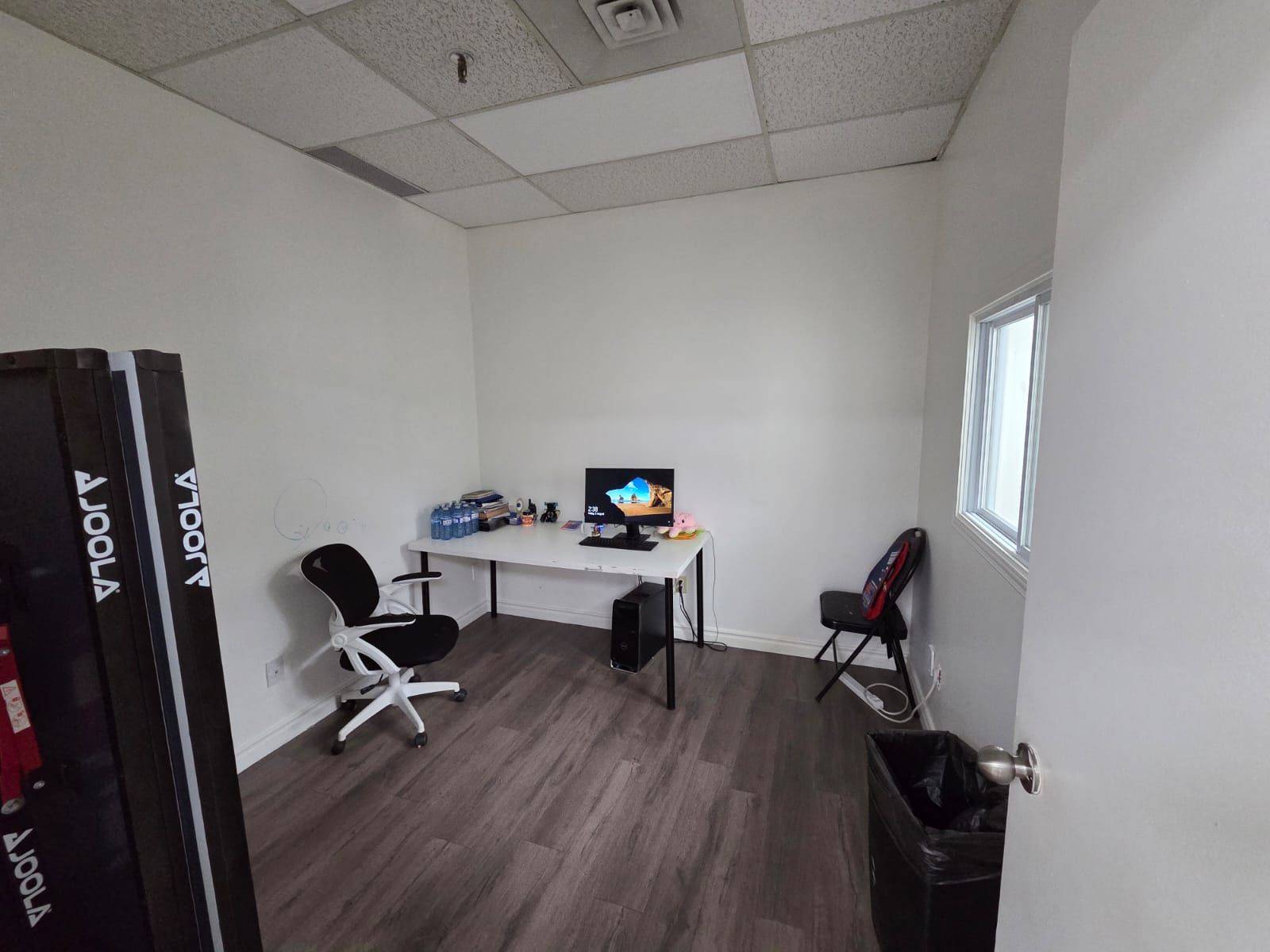 Mississauga, ON L4Z 3K5,215 Traders BLVD E #18