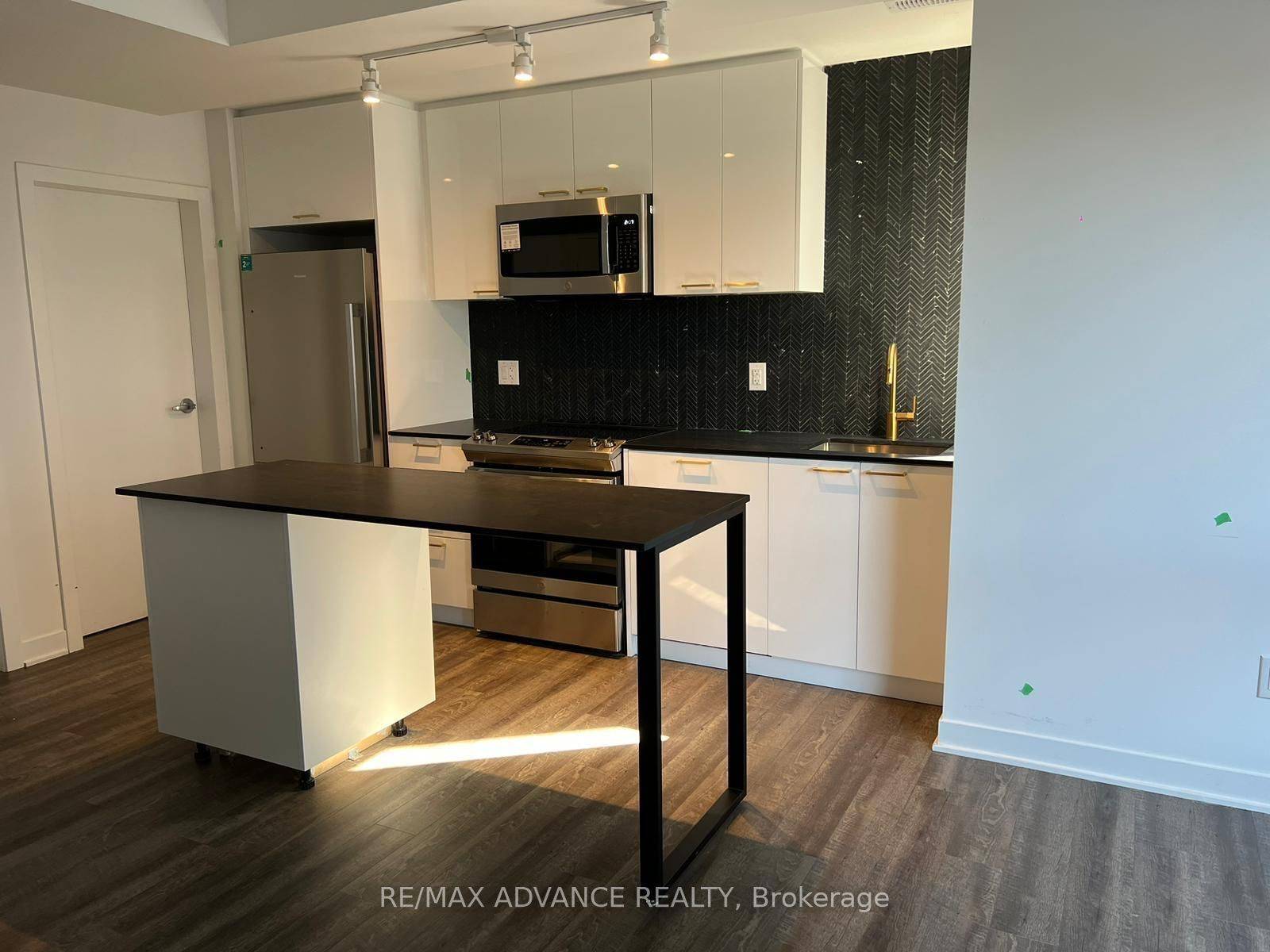 Toronto W03, ON M6N 0B5,10 Ed Clark GDNS #6