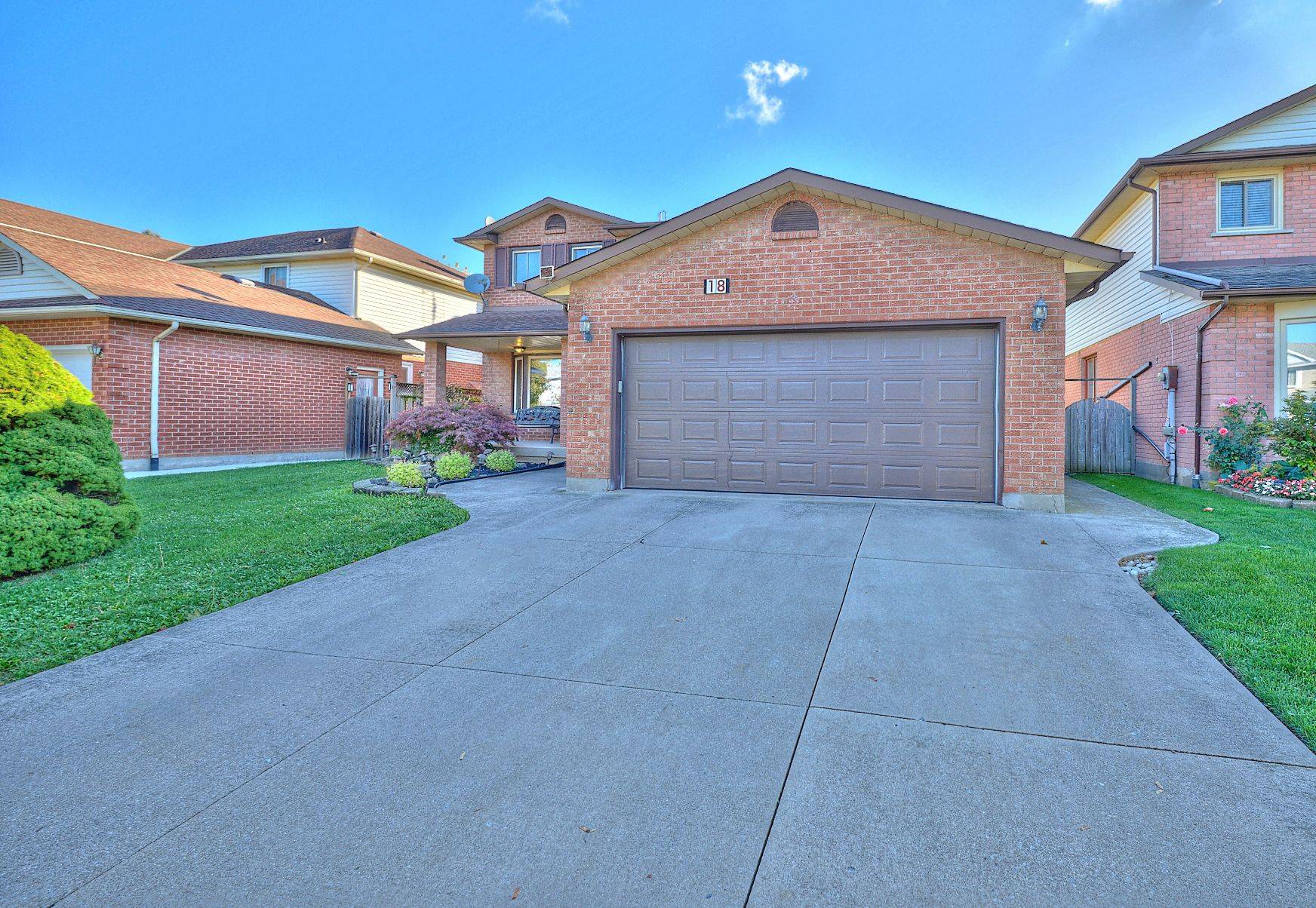 St. Catharines, ON L2S 3M8,18 Bascary CRES