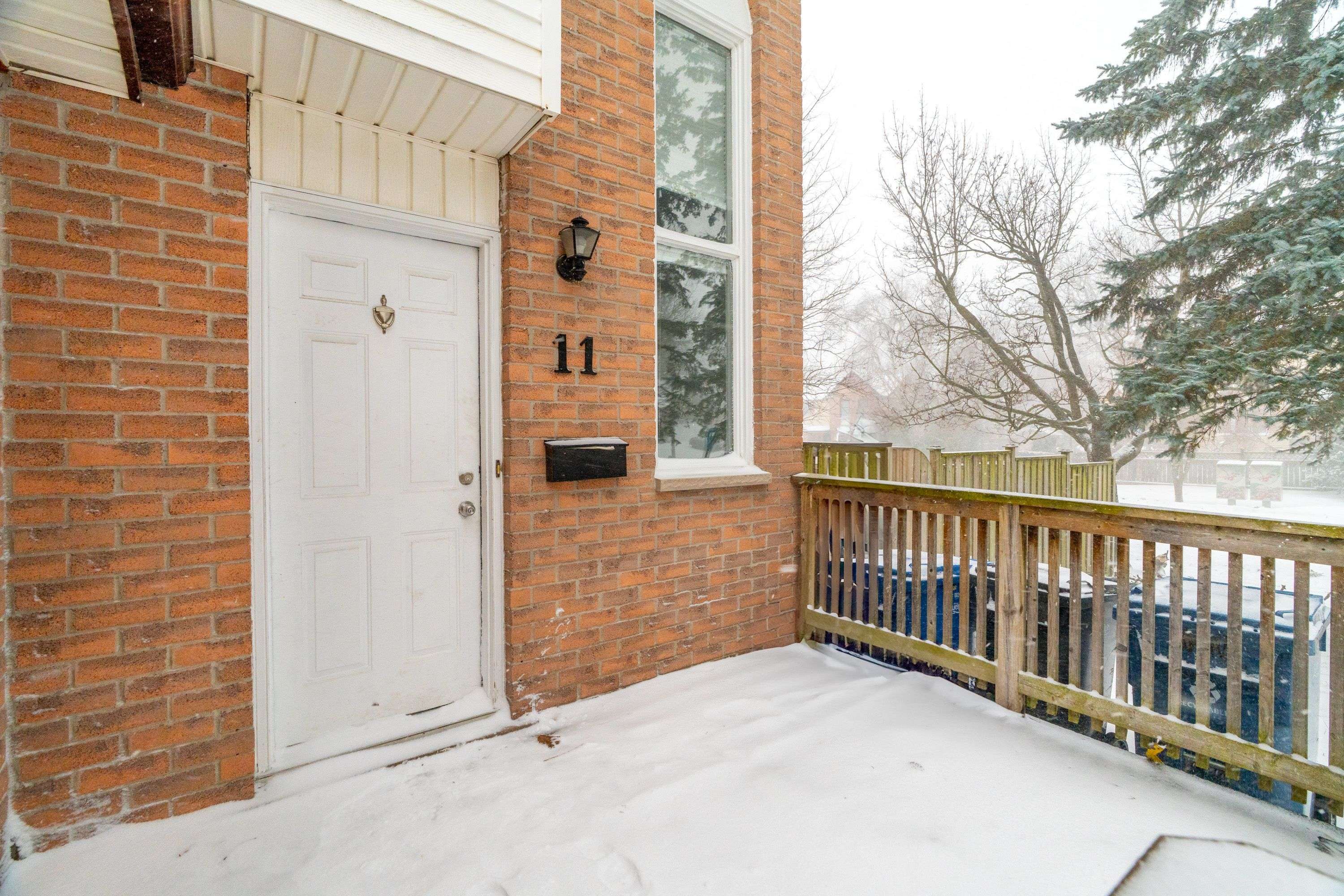 Guelph, ON N1G 3M8,11 Sagewood PL