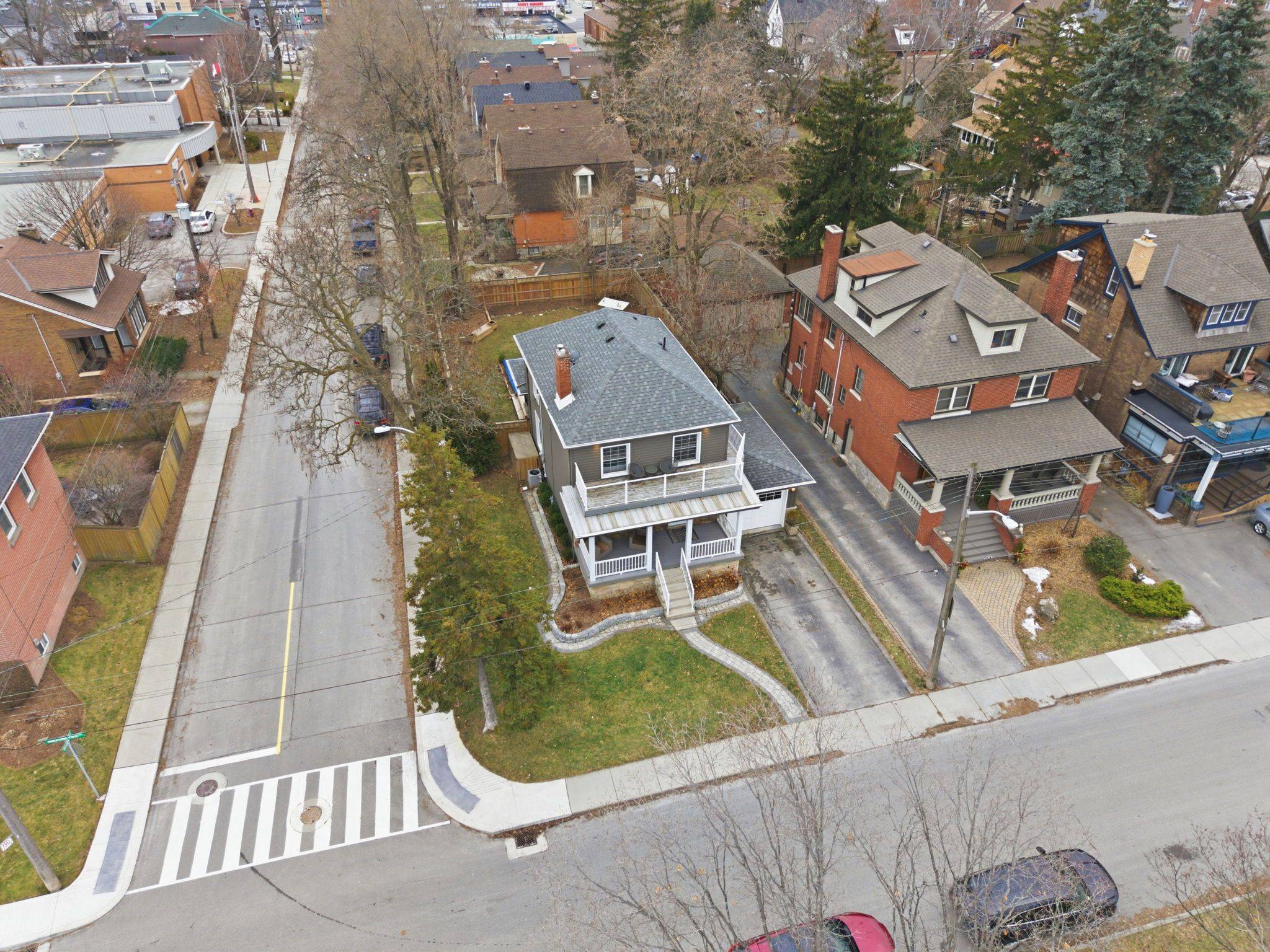 Hamilton, ON L8V 1A3,232 Mountain Park AVE