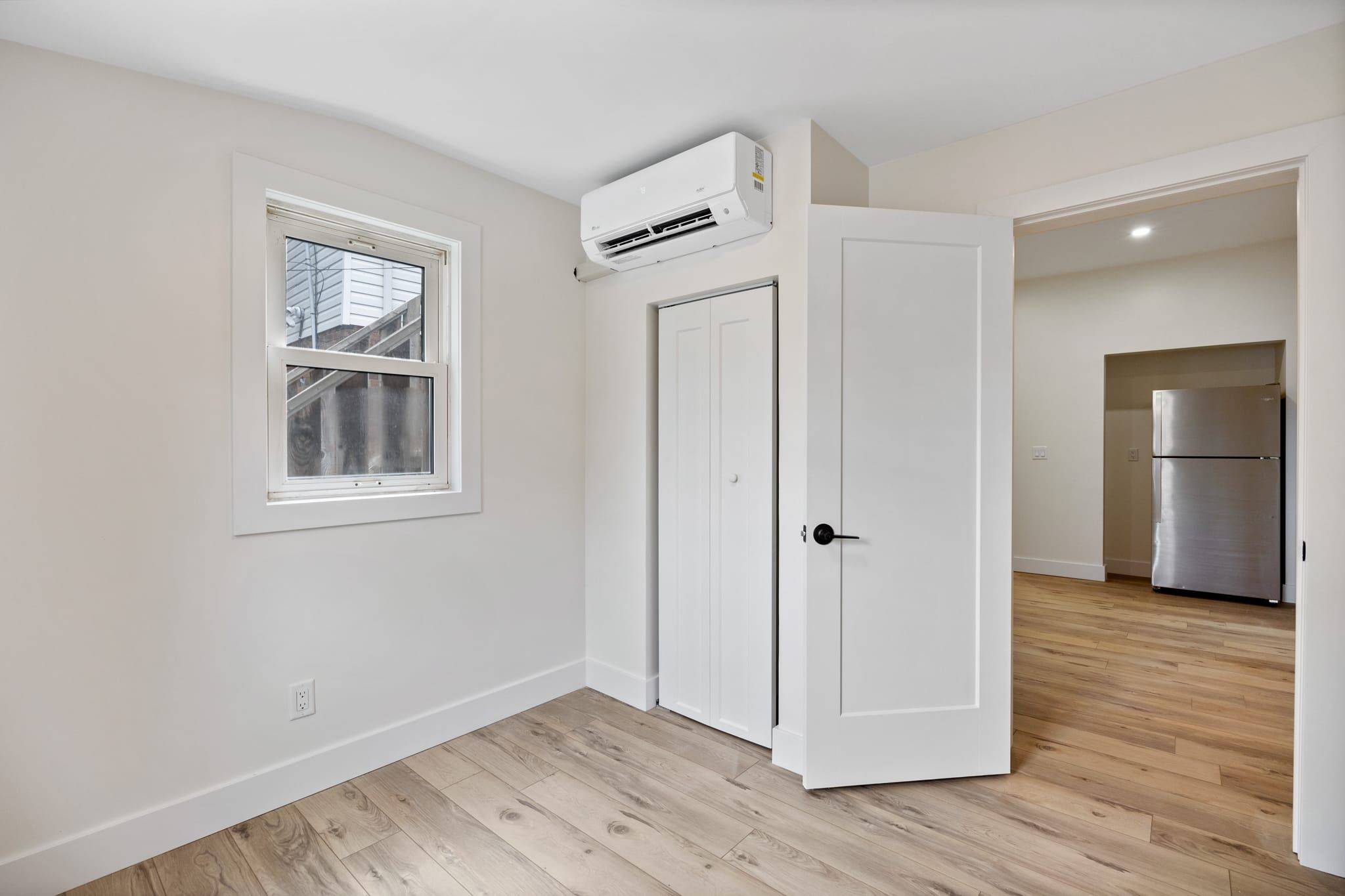 Windsor, ON N8Y 2G4,304 Lincoln RD #Unit 3